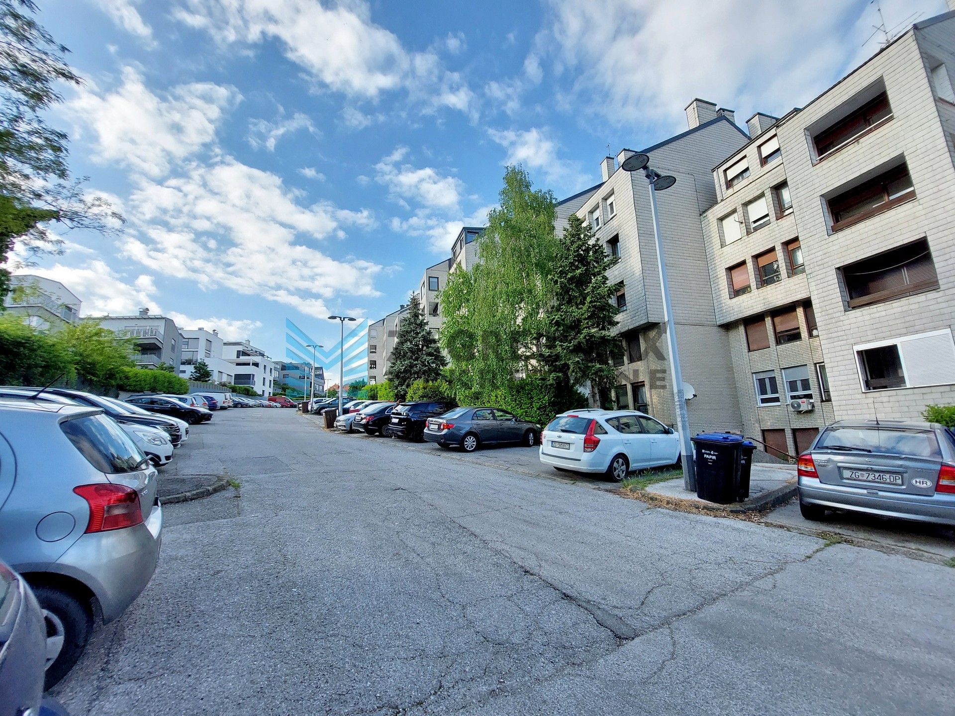 Zagreb - ČRNOMEREC - Sv. Duh - 2-sobni, namješten, parking, mirno