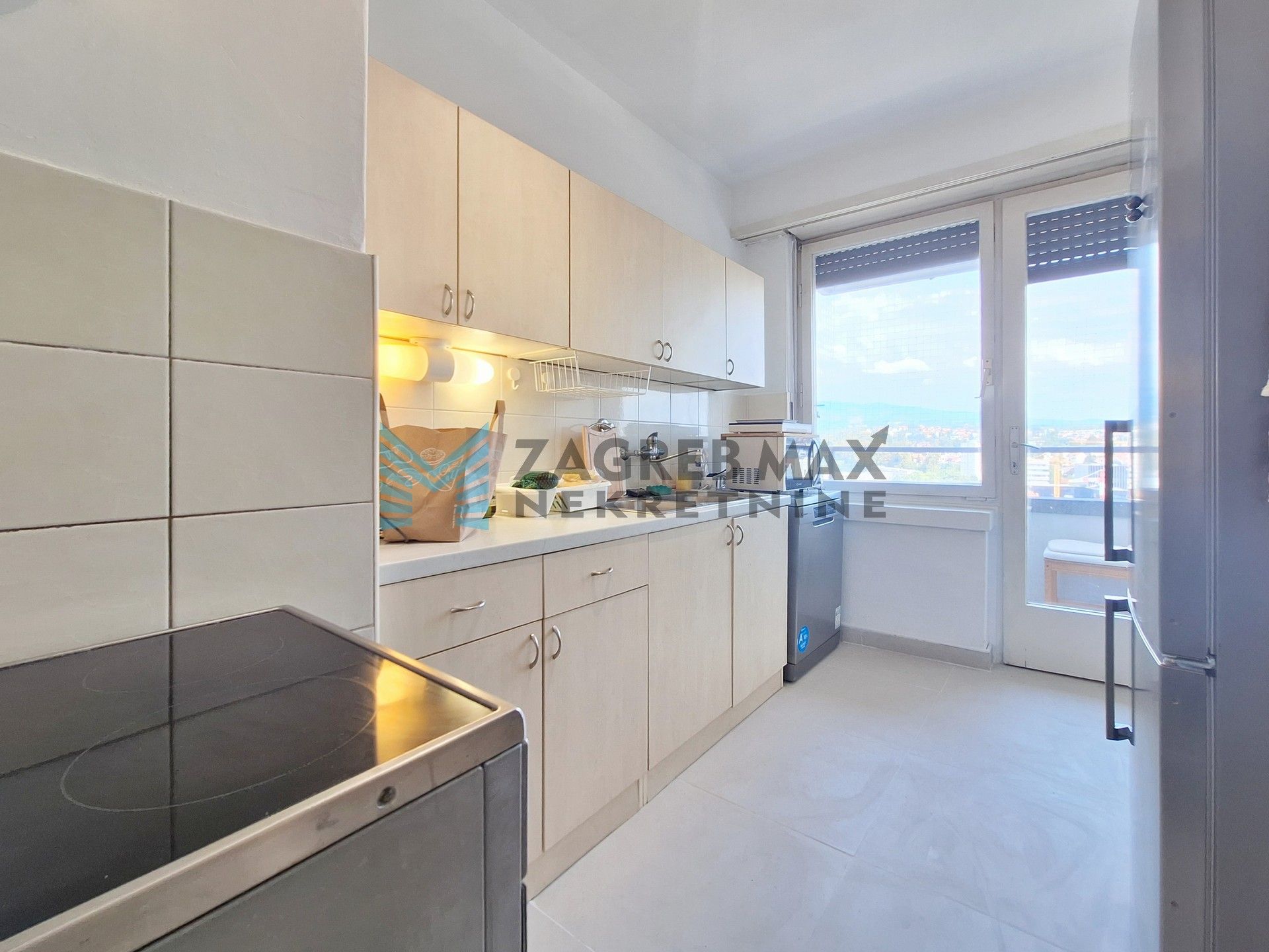 Zagreb - ČRNOMEREC - Prilaz baruna Filipovića - 3-sobni, prostran, svijetao