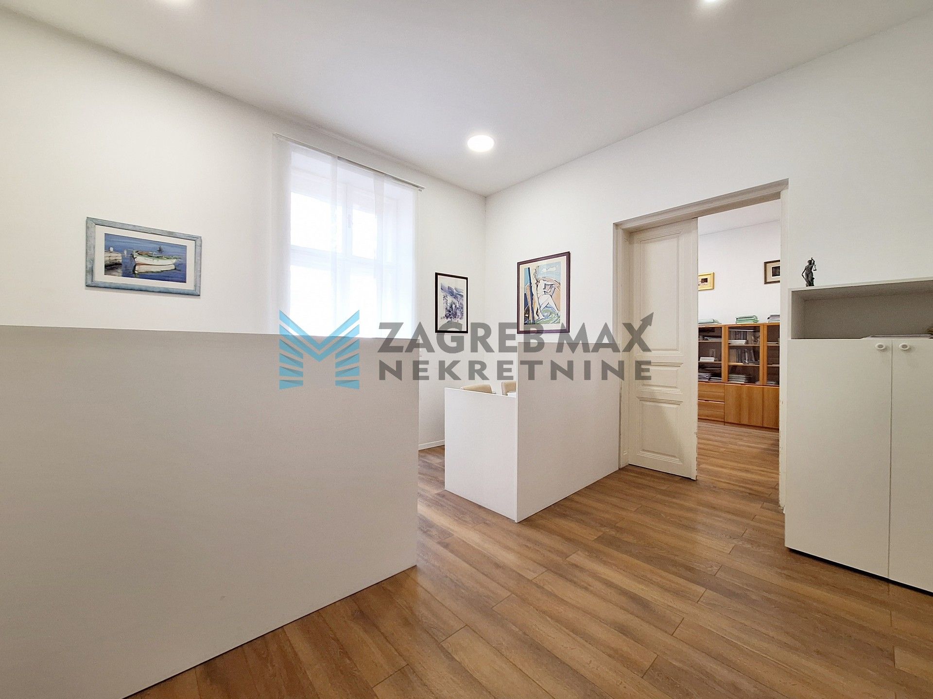 Zagreb - DONJI GRAD - Republike Austrije - 5-sobni, prostran, podrum