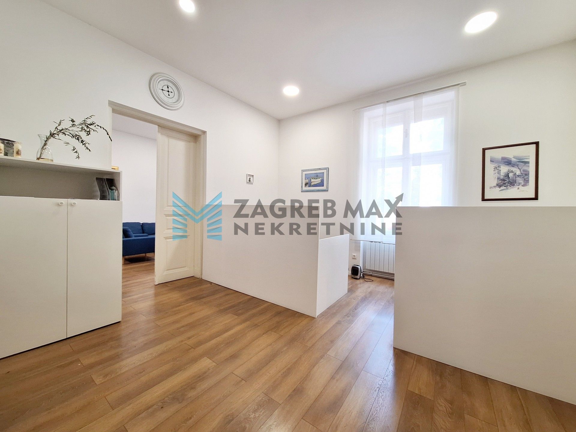 Zagreb - DONJI GRAD - Republike Austrije - 5-sobni, prostran, podrum