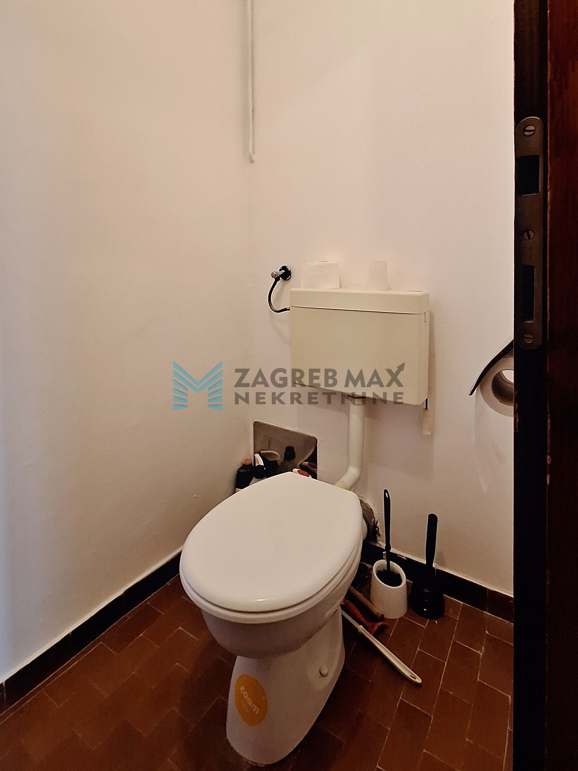 Zagreb - PREČKO – Jarnovićeva – 3-sobni, komforan, 2 lođe, lift, mirno, pogled