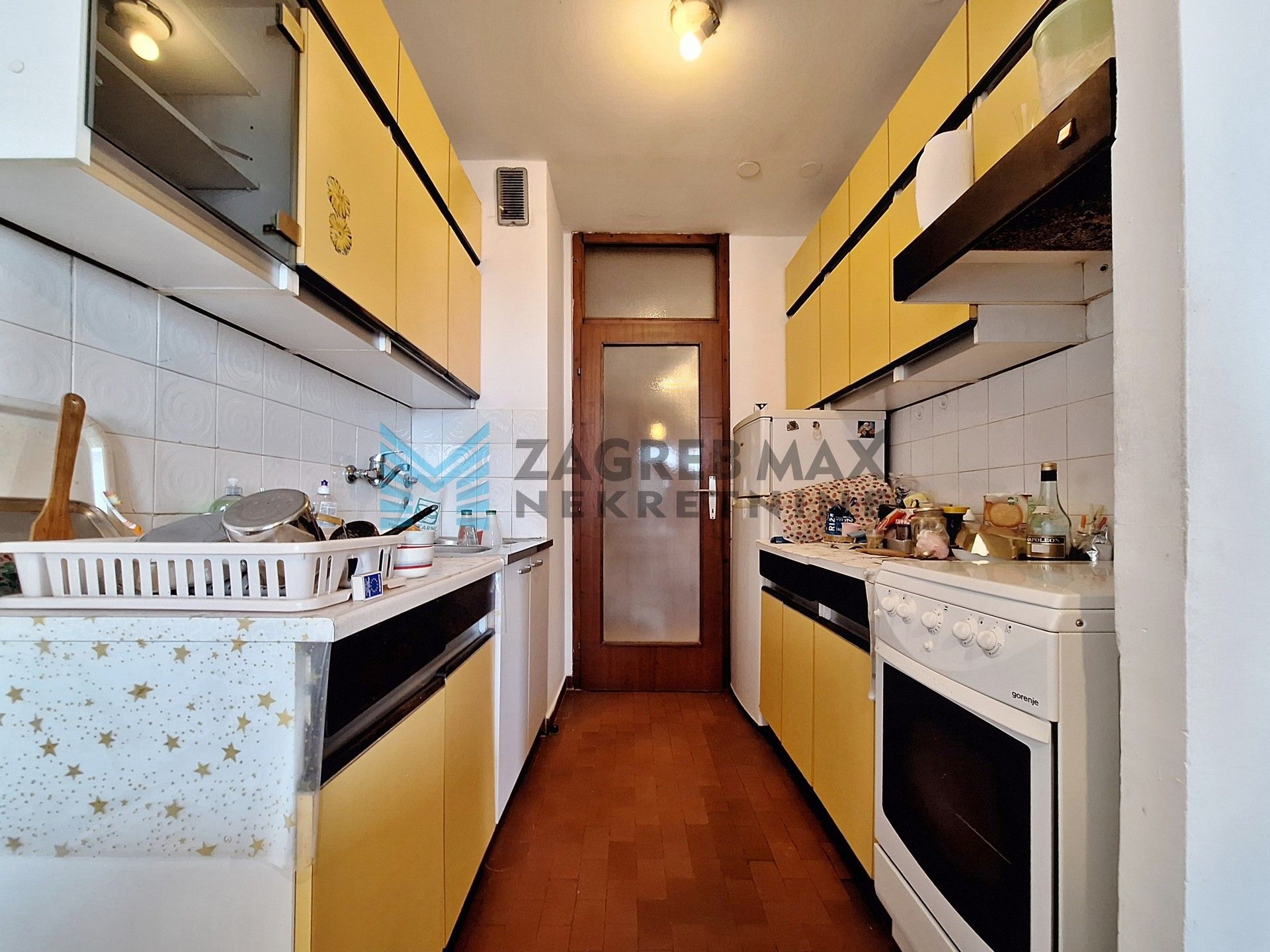 Zagreb - PREČKO – Jarnovićeva – 3-sobni, komforan, 2 lođe, lift, mirno, pogled