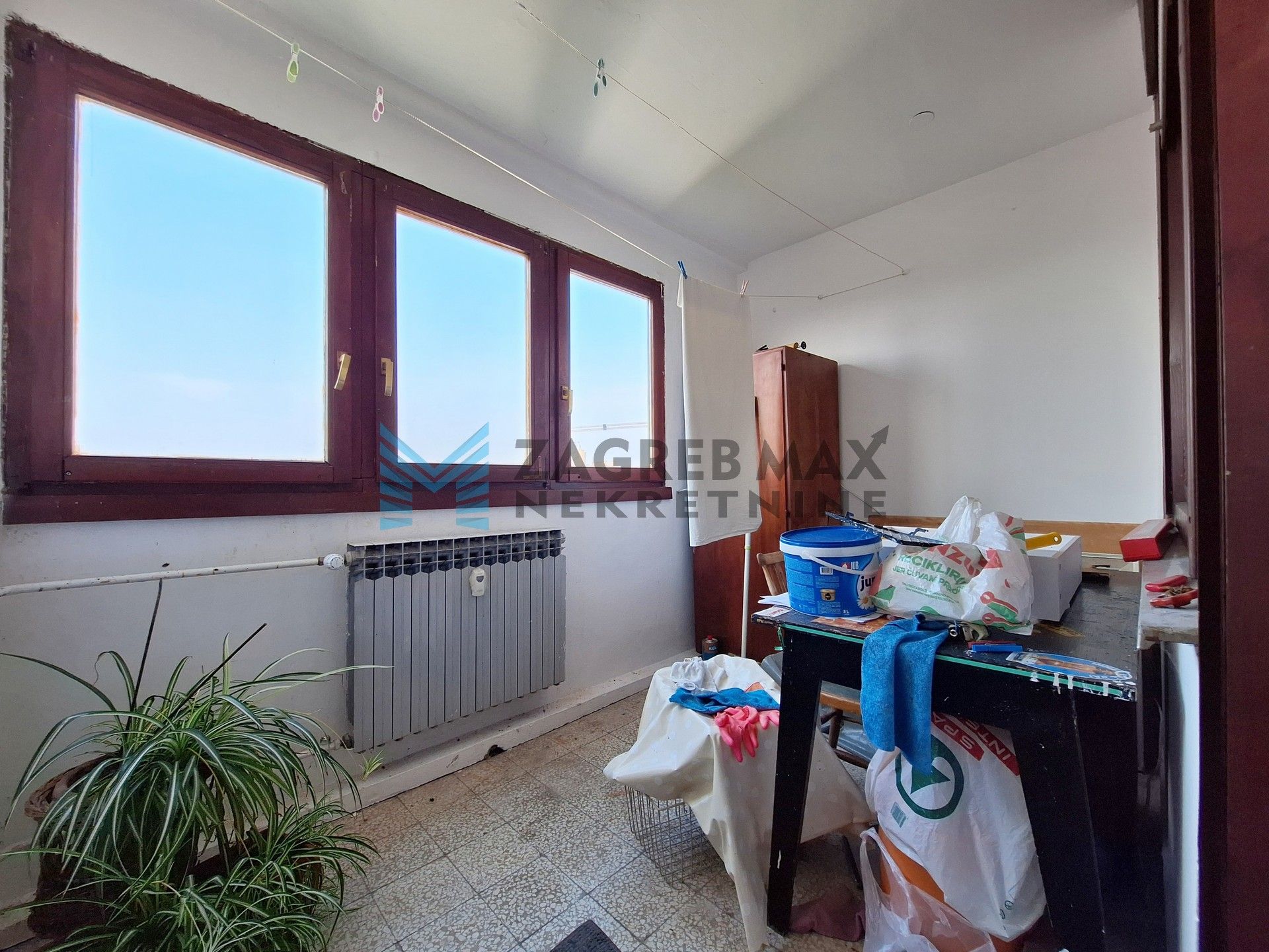 Zagreb - PREČKO – Jarnovićeva – 3-sobni, komforan, 2 lođe, lift, mirno, pogled