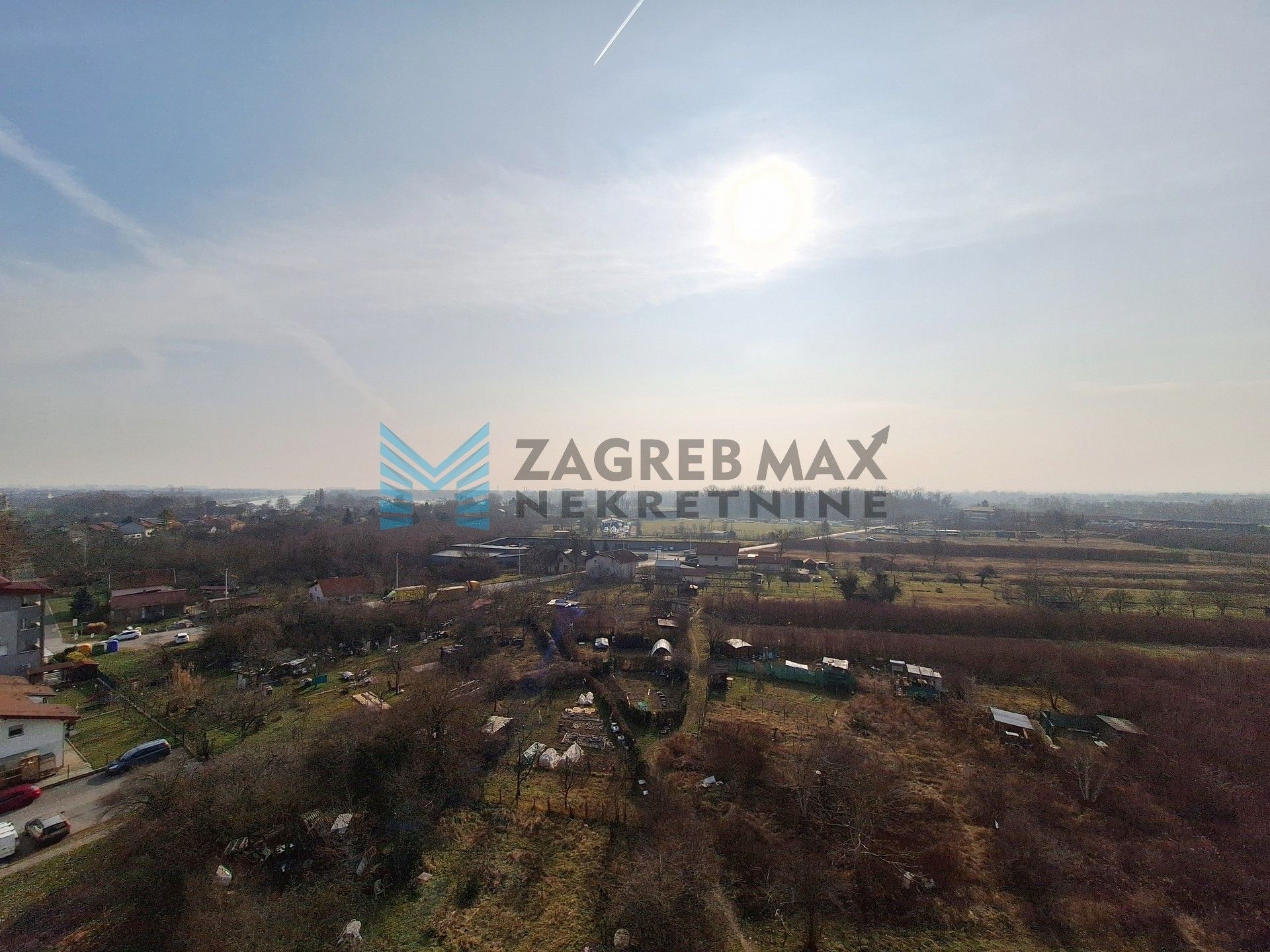 Zagreb - PREČKO – Jarnovićeva – 3-sobni, komforan, 2 lođe, lift, mirno, pogled