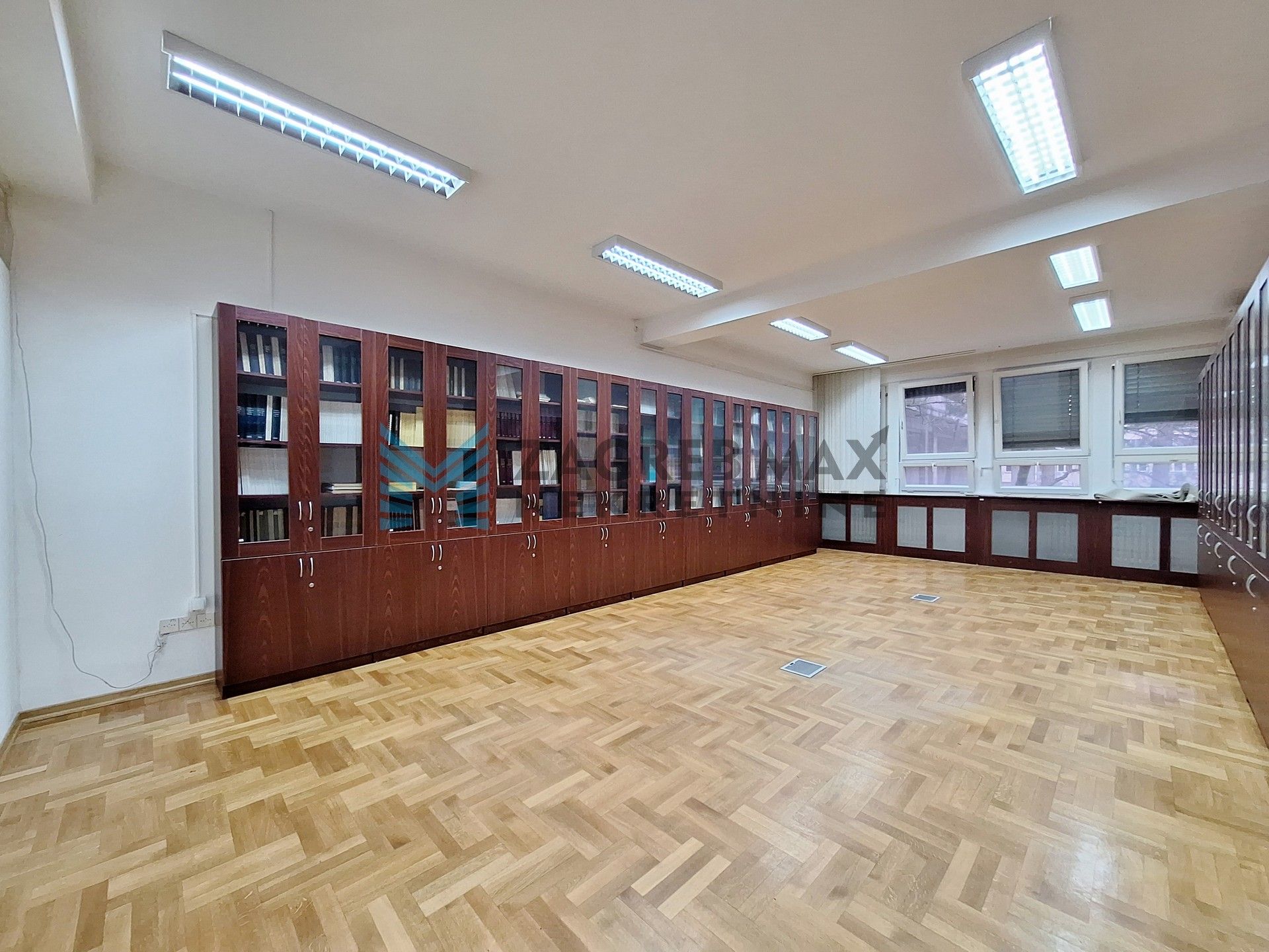 Zagreb - FOLNEGOVIĆEVO – Rakušina – poslovni prostor – 480 m2