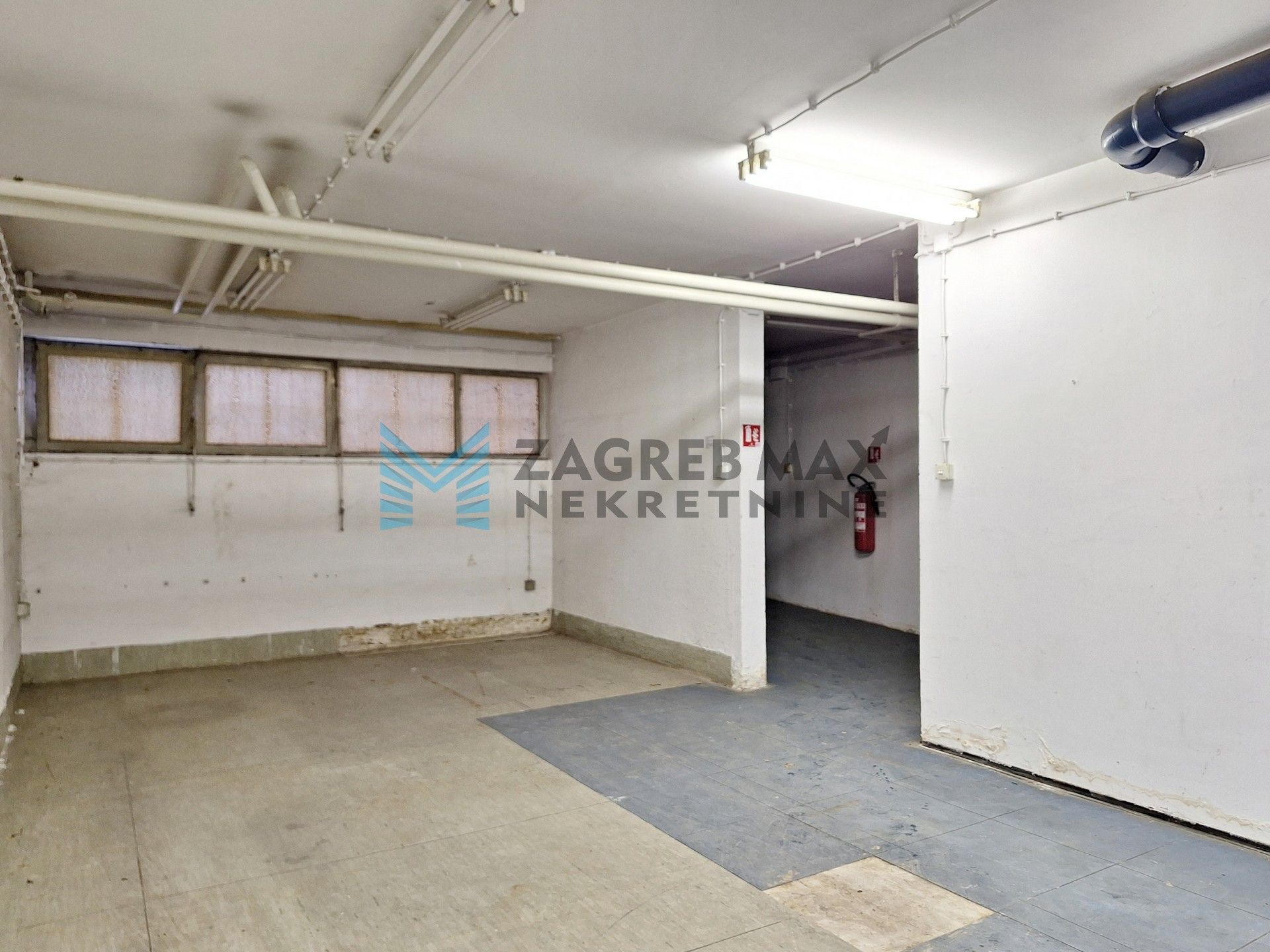 Zagreb - FOLNEGOVIĆEVO – Sachsova – poslovni prostor – 174 m2