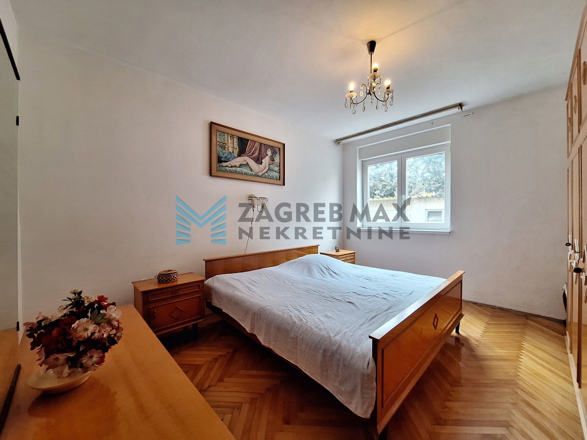 Zagreb - UMAG - Jadranska – 4-sobni, komforan, lođa, v.prizemlje, garaža, vrt
