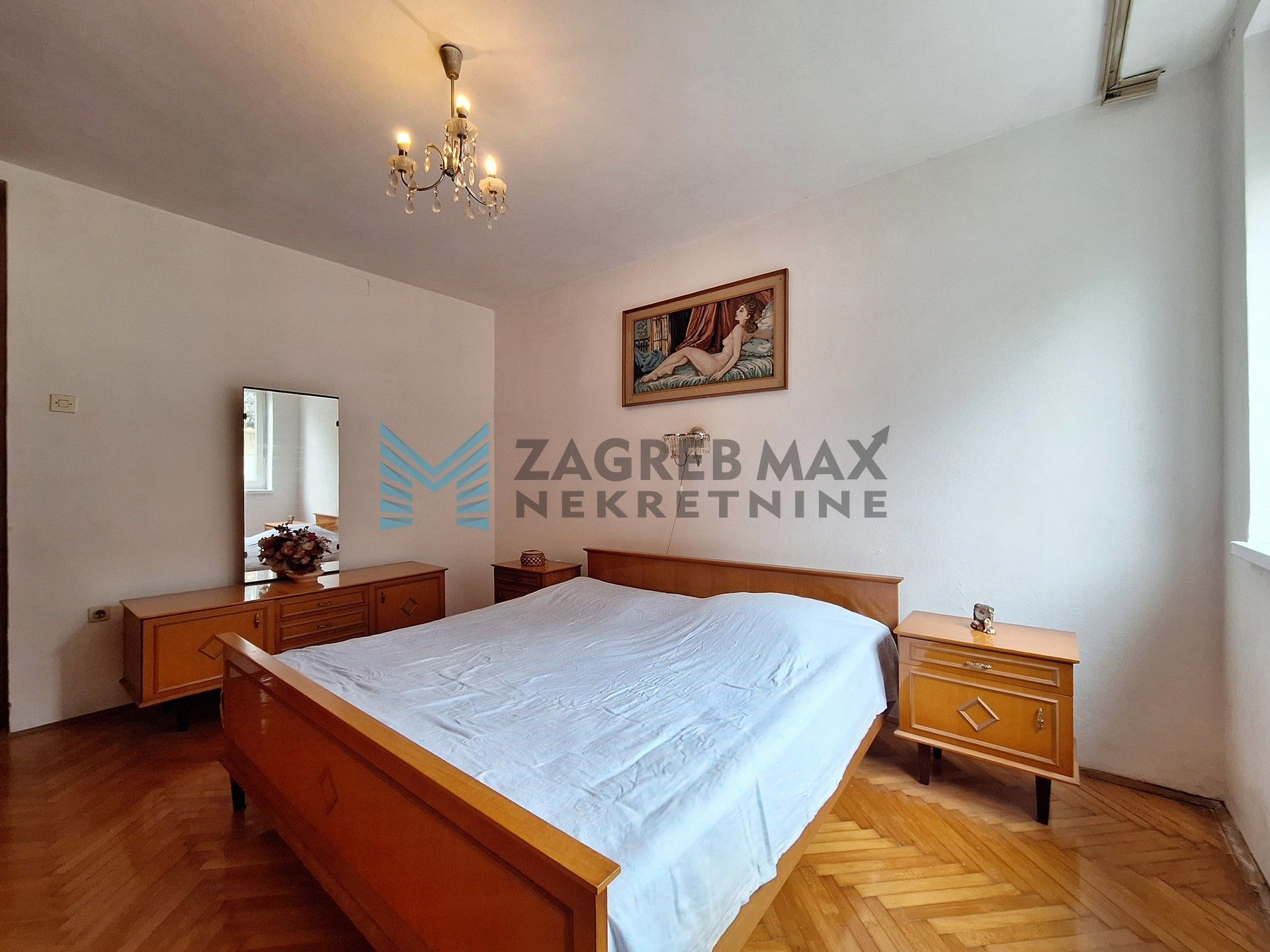 Zagreb - UMAG - Jadranska – 4-sobni, komforan, lođa, v.prizemlje, garaža, vrt
