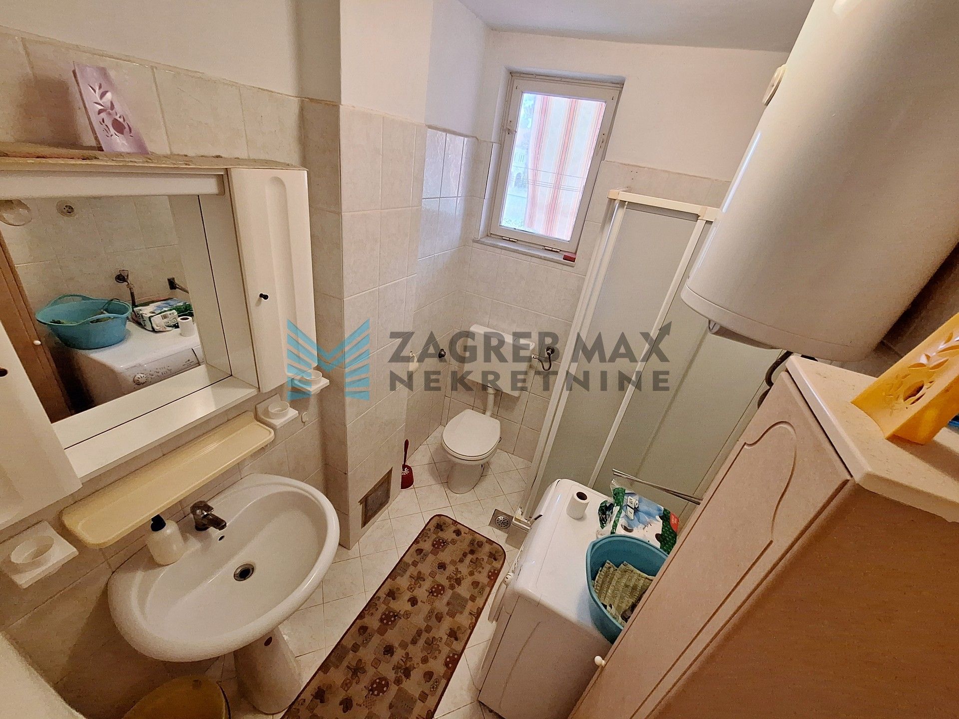 Zagreb - UMAG - Jadranska – 4-sobni, komforan, lođa, v.prizemlje, garaža, vrt