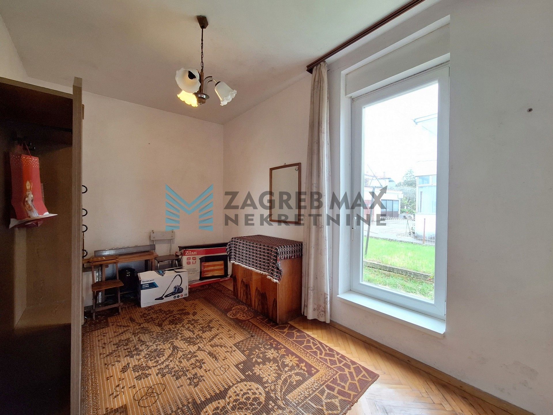 Zagreb - UMAG - Jadranska – 4-sobni, komforan, lođa, v.prizemlje, garaža, vrt