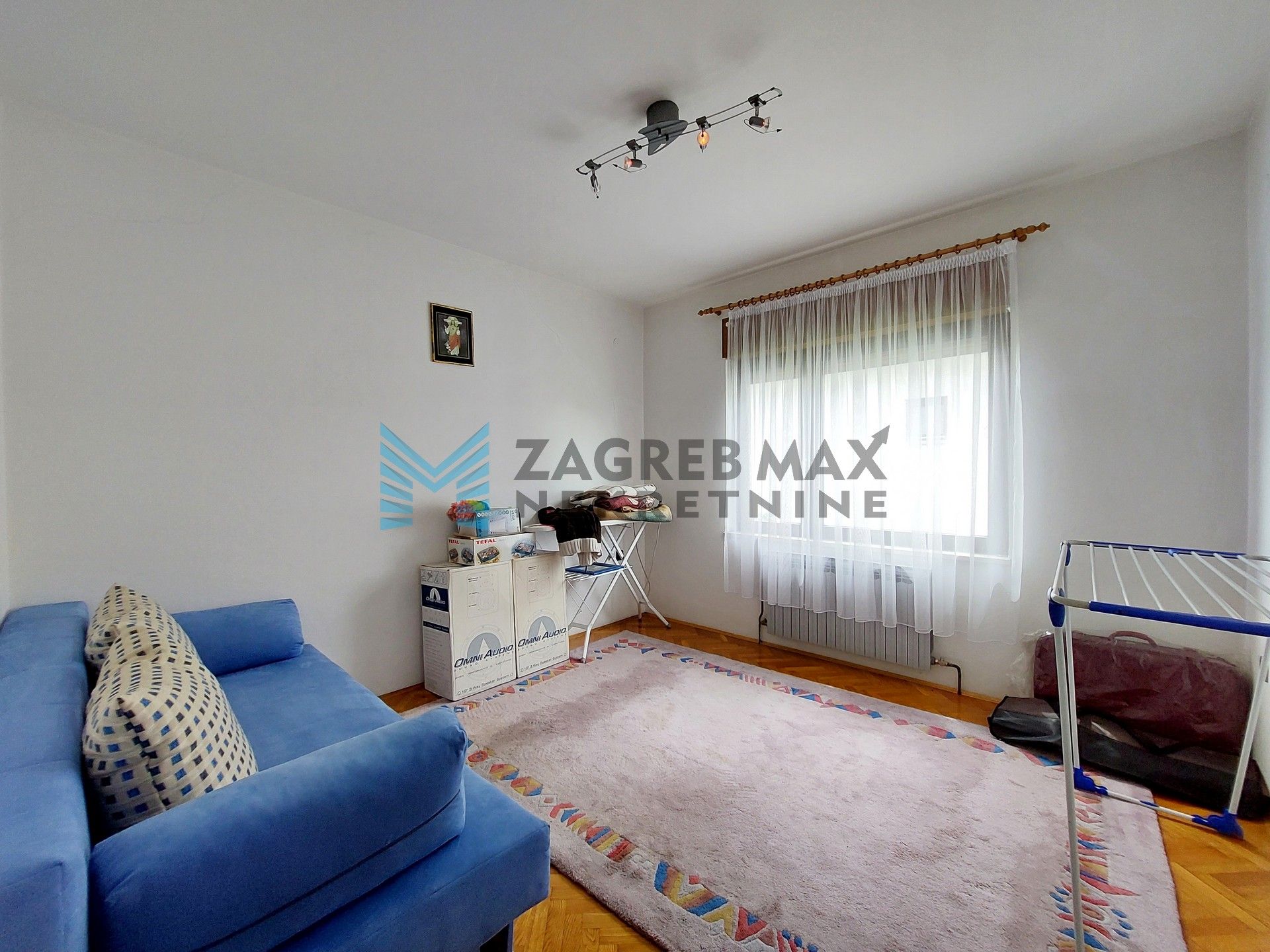 Zagreb - S.KRALJEVEC - I.Mažuranića - kuća sa 3 stana, dvorište, garaža