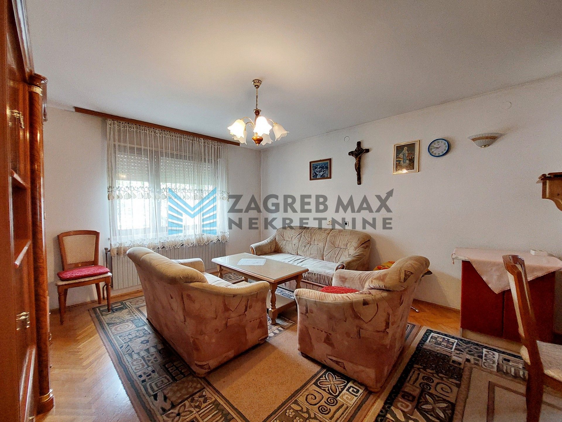 Zagreb - S.KRALJEVEC - I.Mažuranića - kuća sa 3 stana, dvorište, garaža