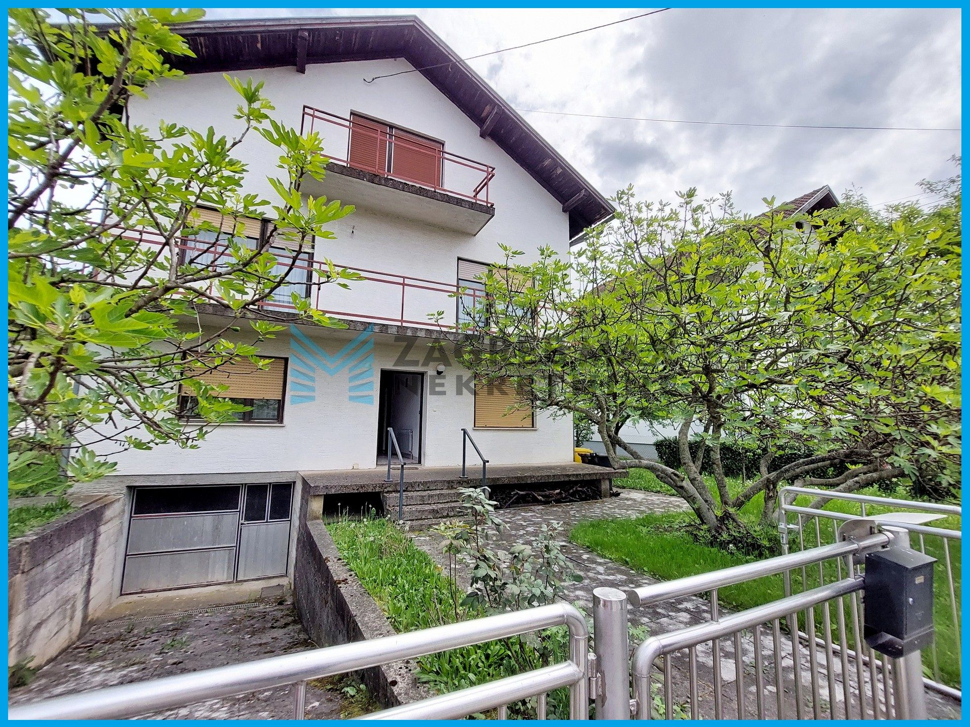 Zagreb - S.KRALJEVEC - I.Mažuranića - kuća sa 3 stana, dvorište, garaža