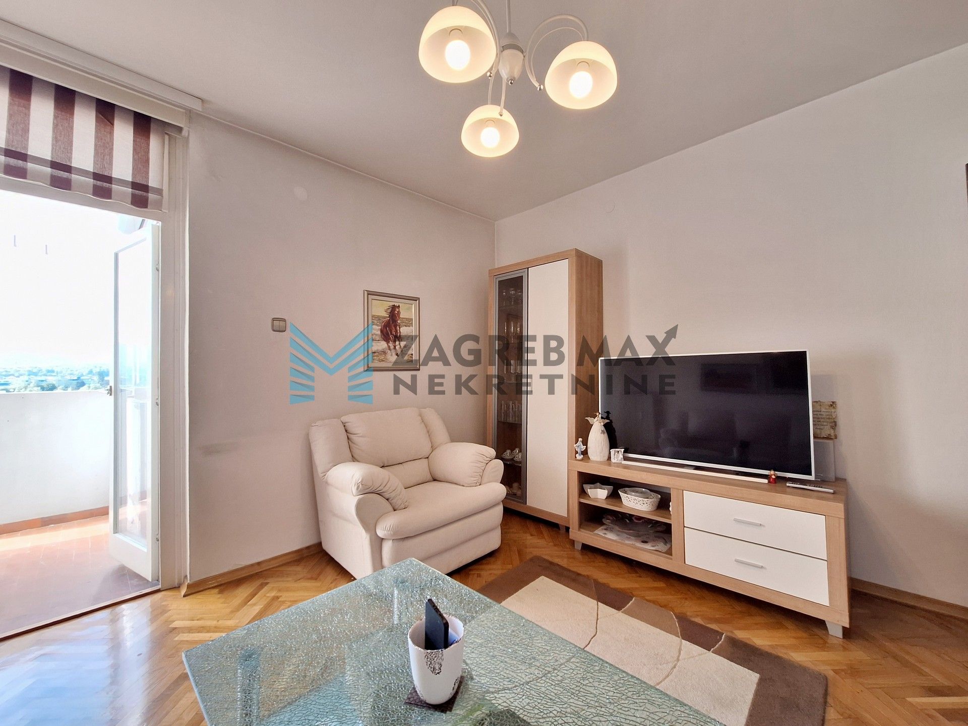 Zagreb - DUBRAVA - Hrvatskog proljeća - 2-sobni, lift, lođa, parking