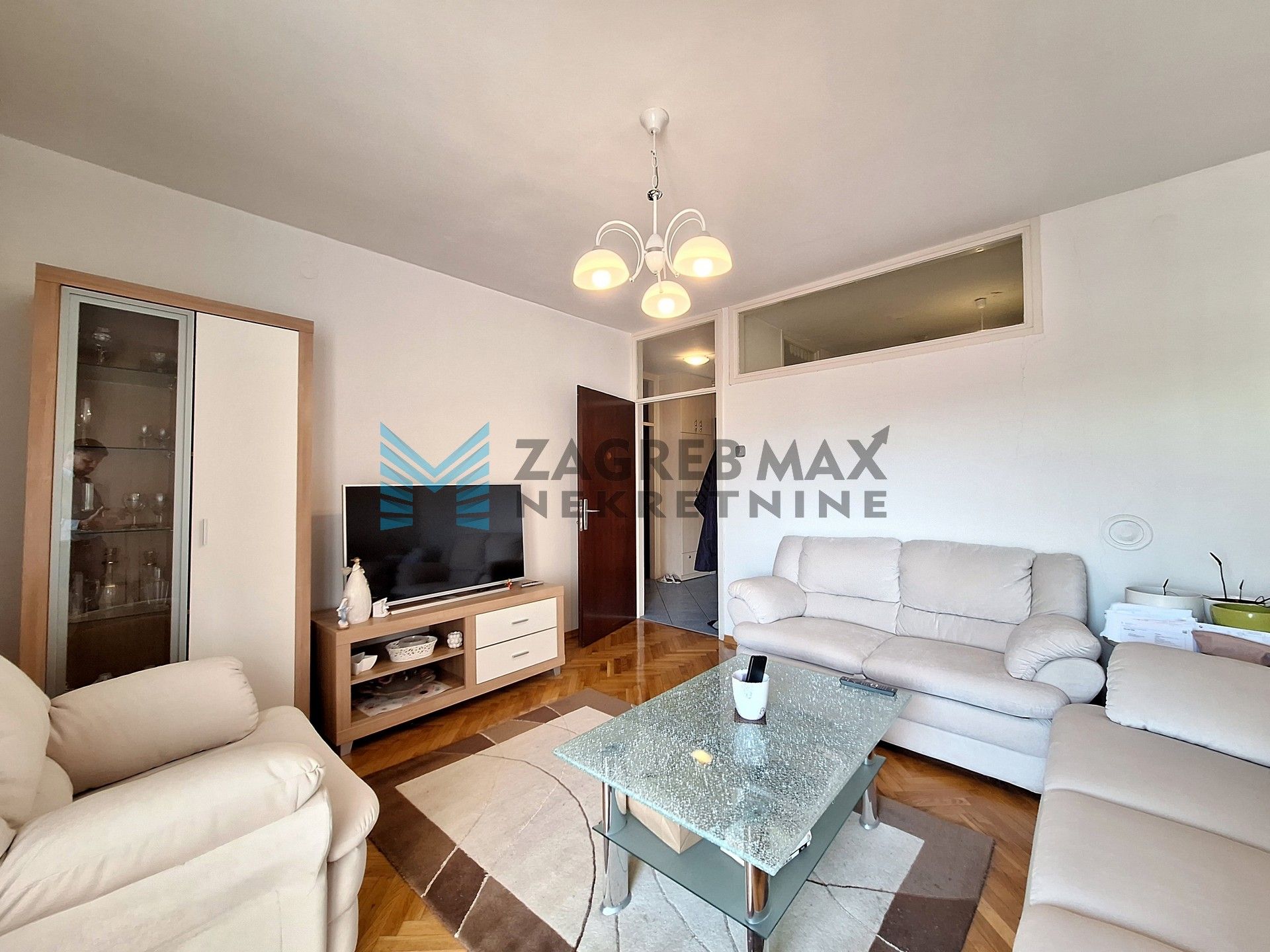 Zagreb - DUBRAVA - Hrvatskog proljeća - 2-sobni, lift, lođa, parking