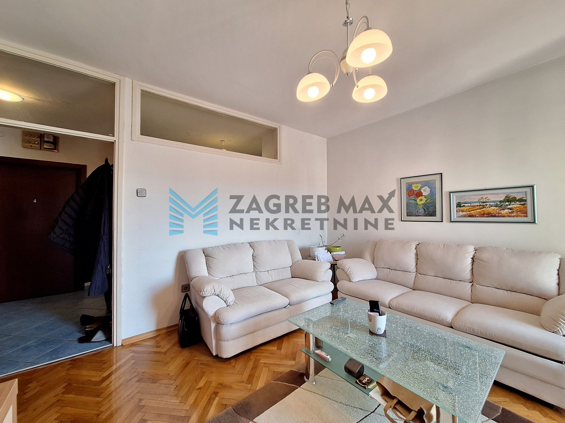 Zagreb - DUBRAVA - Hrvatskog proljeća - 2-sobni, lift, lođa, parking