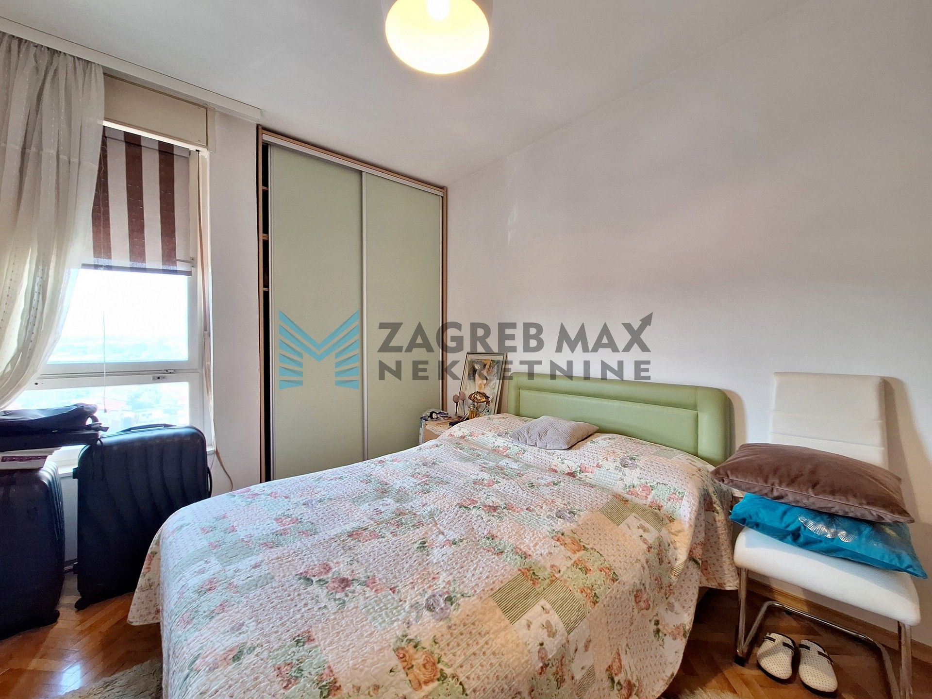 Zagreb - DUBRAVA - Hrvatskog proljeća - 2-sobni, lift, lođa, parking