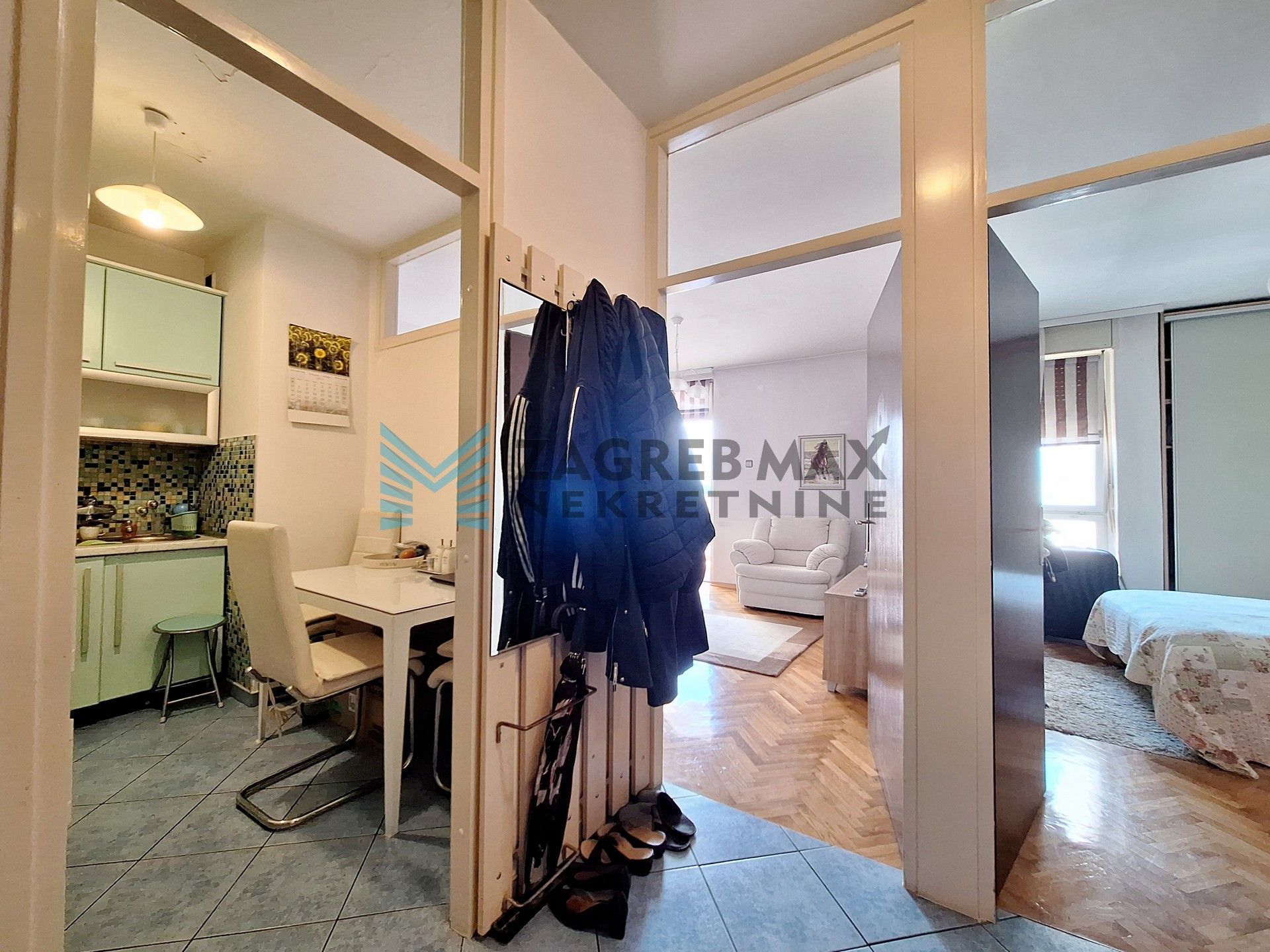 Zagreb - DUBRAVA - Hrvatskog proljeća - 2-sobni, lift, lođa, parking