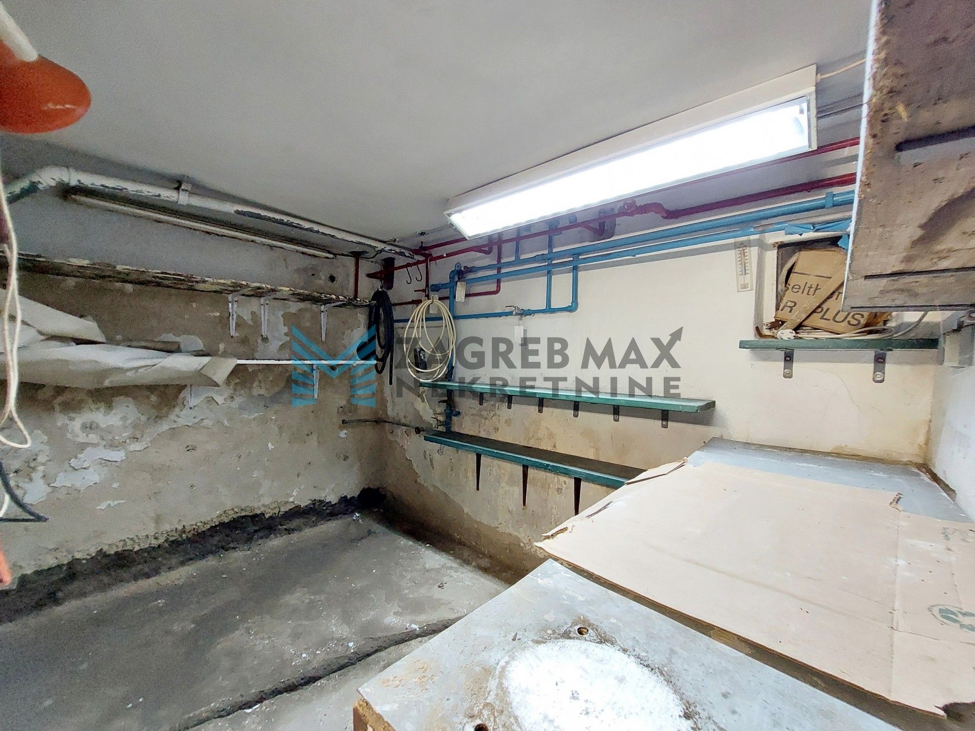 Zagreb - D. DUBRAVA - Pepelnjakova - 3-sobni, za renovaciju, investicija