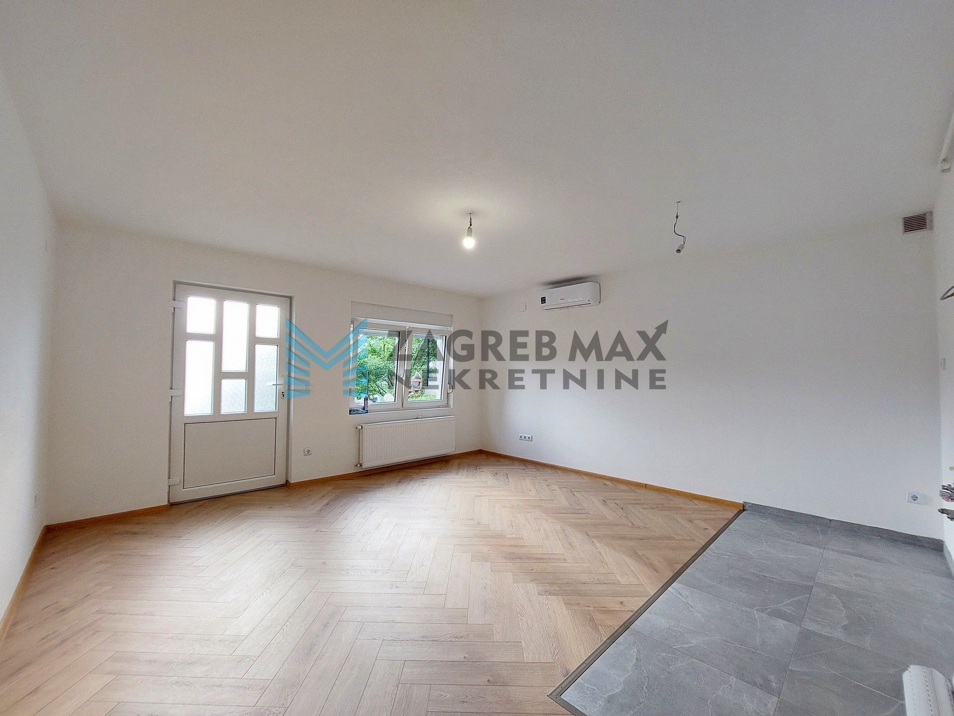 Zagreb - G.VRAPČE - F.Kušana - 3-sobni, svijetao, spremište, parking, mirno