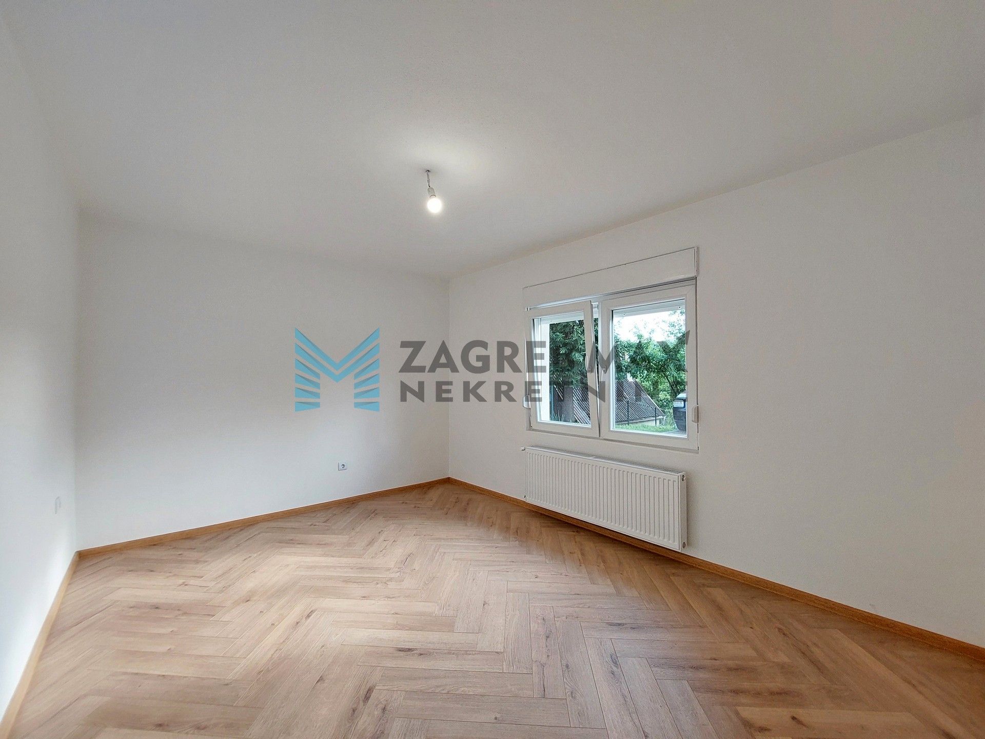 Zagreb - G.VRAPČE - F.Kušana - 3-sobni, svijetao, spremište, parking, mirno