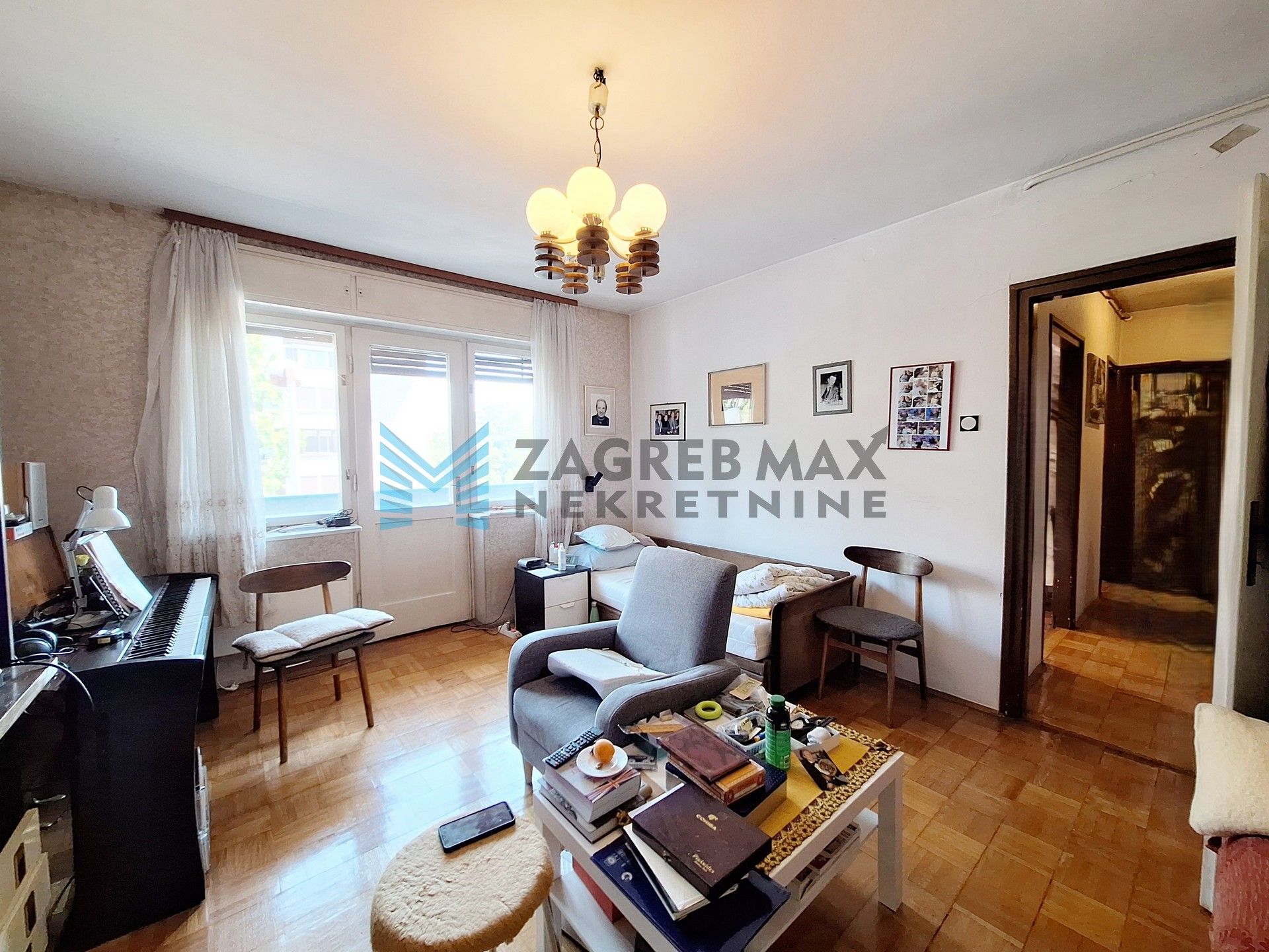 Zagreb - TREŠNJEVKA - Savska - 2-sobni, balkon, lift, VPM