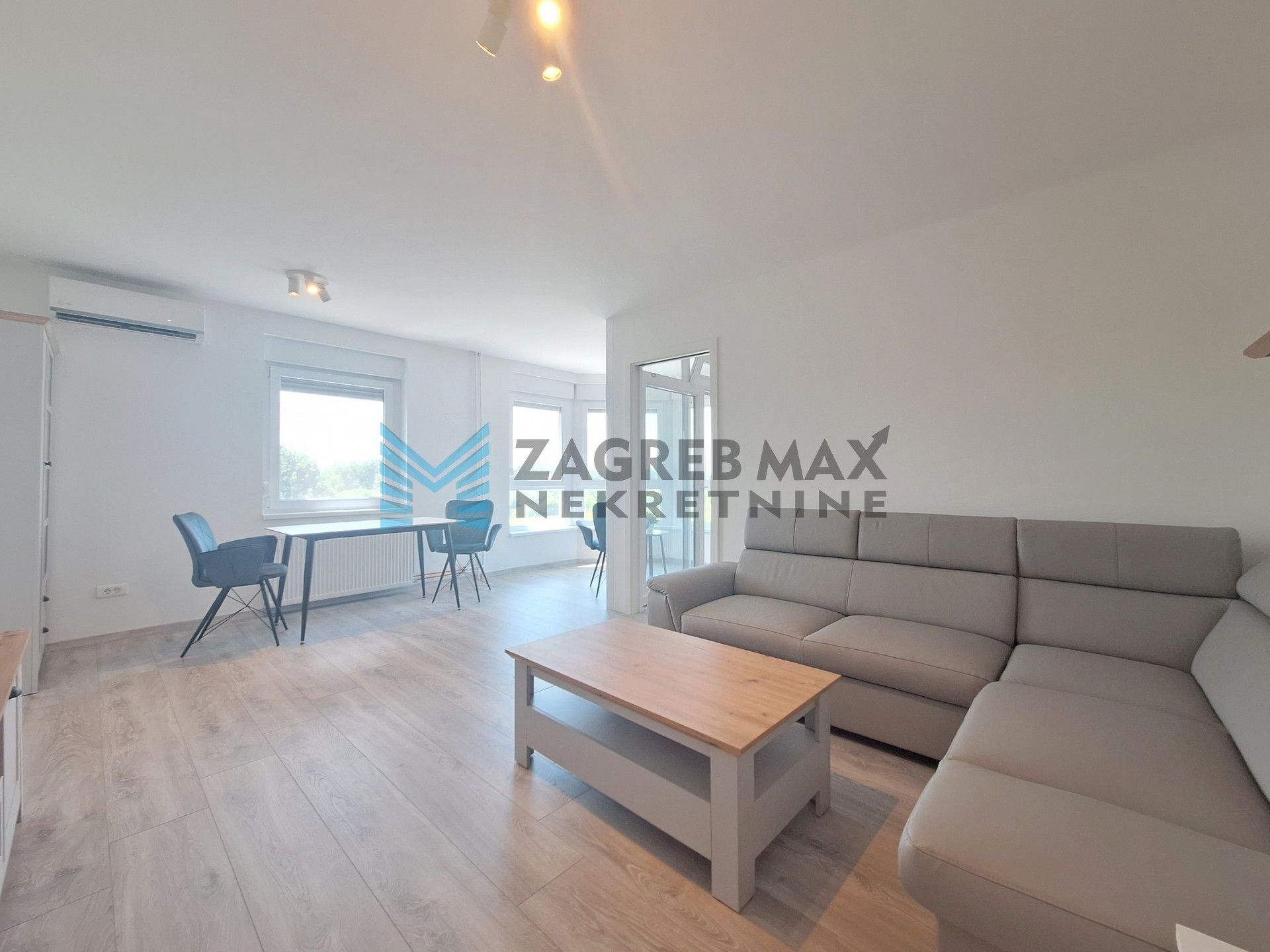 Zagreb - SAVICA - moderan 2-soban s predivnim pogledom - 47 m2