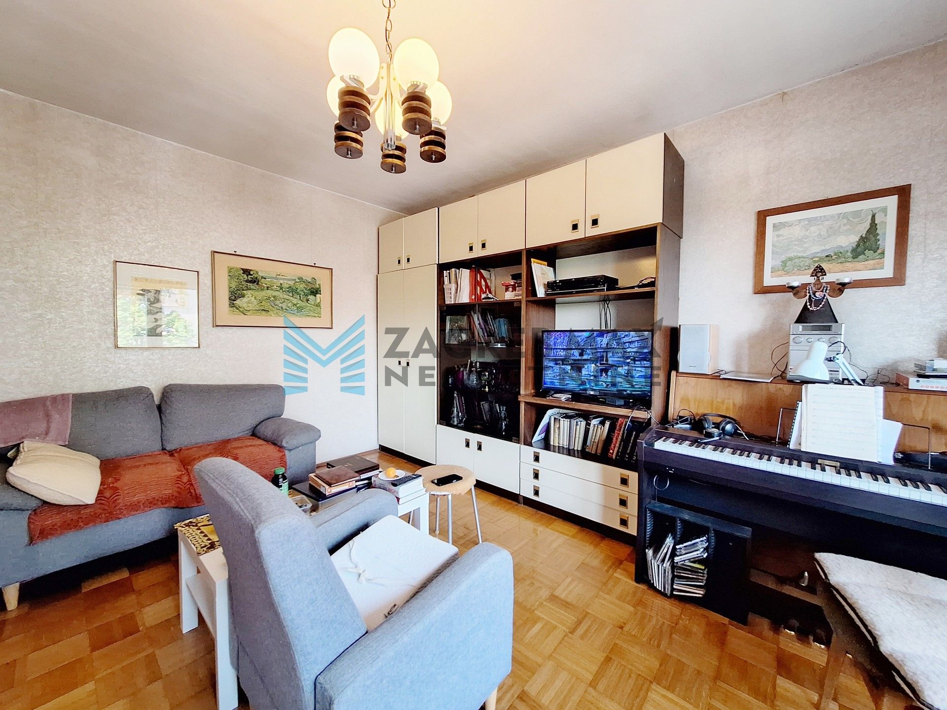 Zagreb - TREŠNJEVKA - Savska - 2-sobni, balkon, lift, VPM