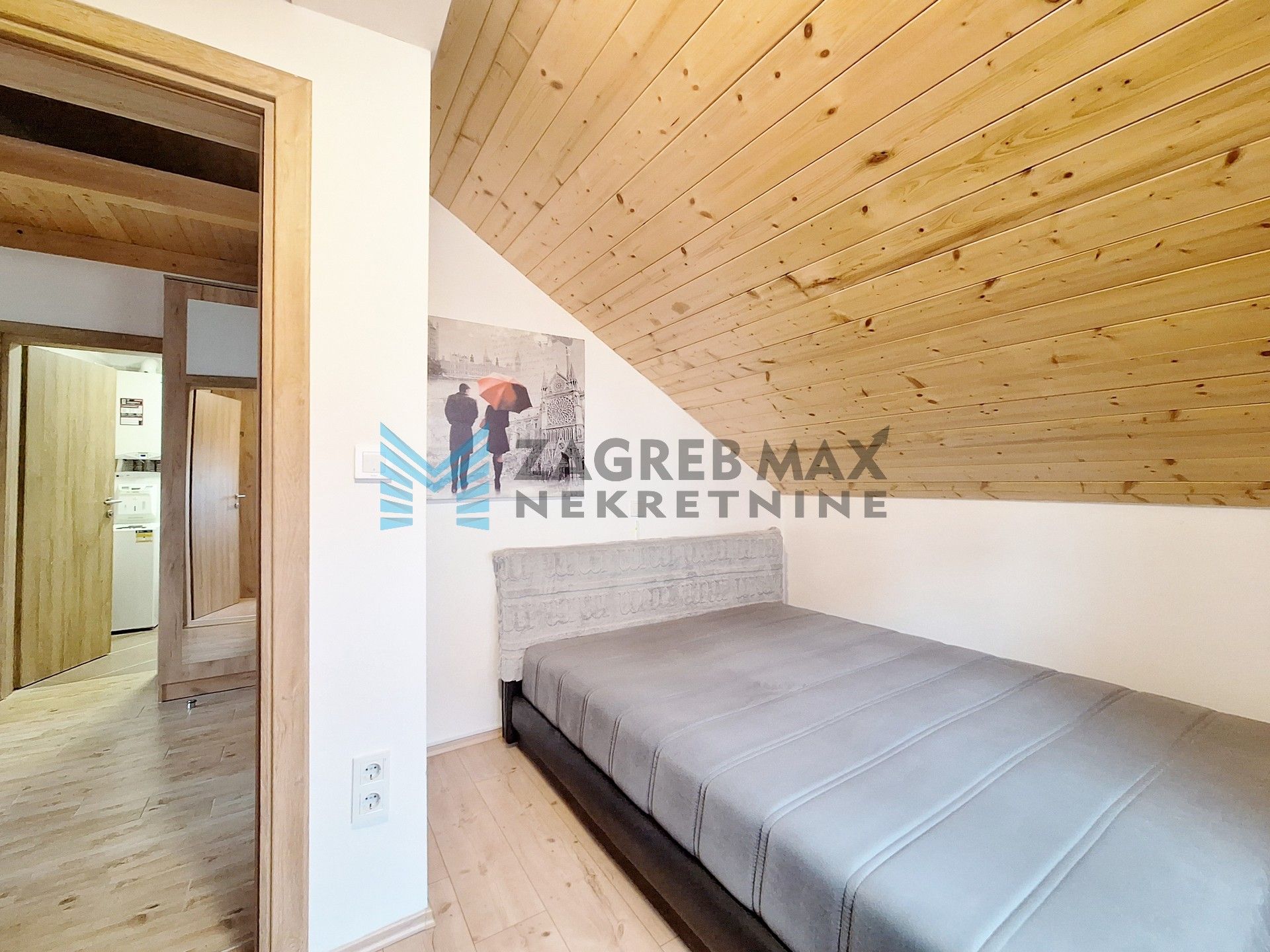 Zagreb - VOLTINO - Somborska - 2,5 S, galerije, terasa, roštilj - BEZ PROVIZIJE