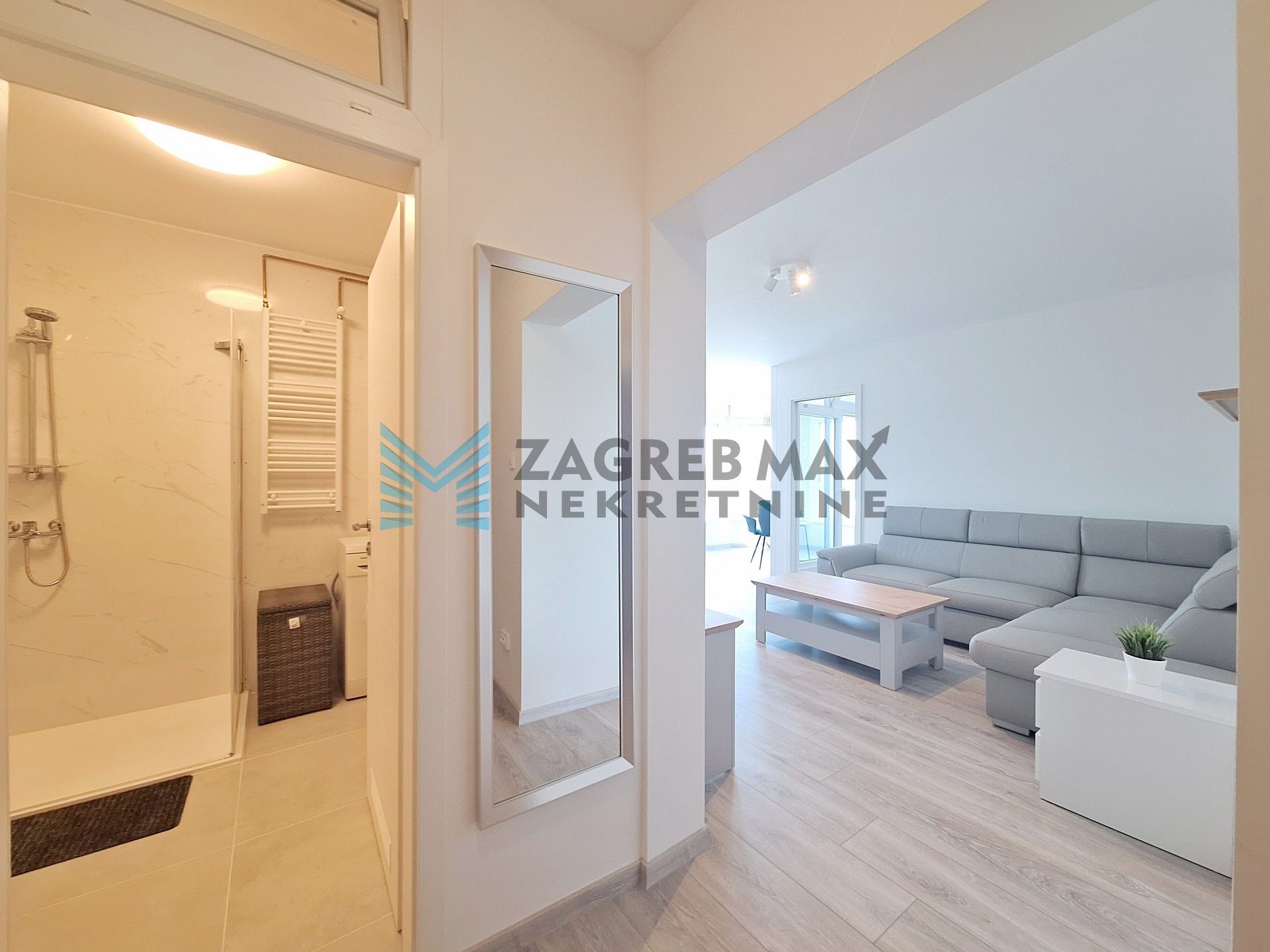 Zagreb - SAVICA - moderan 2-soban s predivnim pogledom - 47 m2