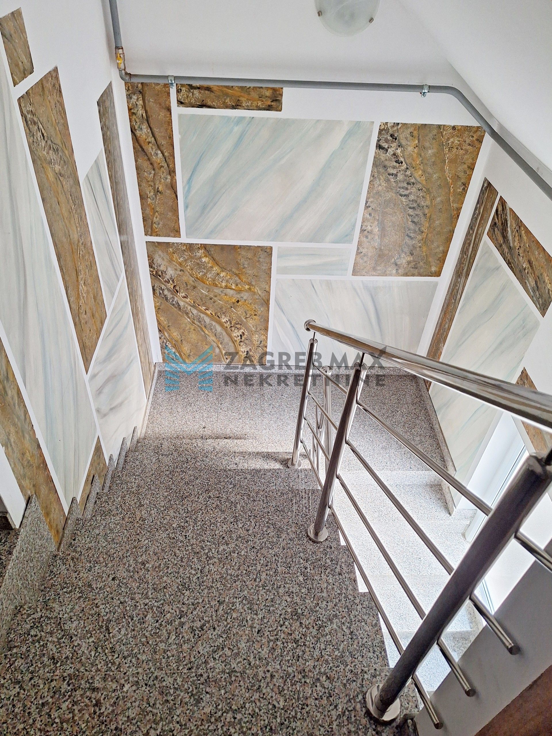 Zagreb - VOLTINO - Somborska - 2,5 S, galerije, terasa, roštilj - BEZ PROVIZIJE