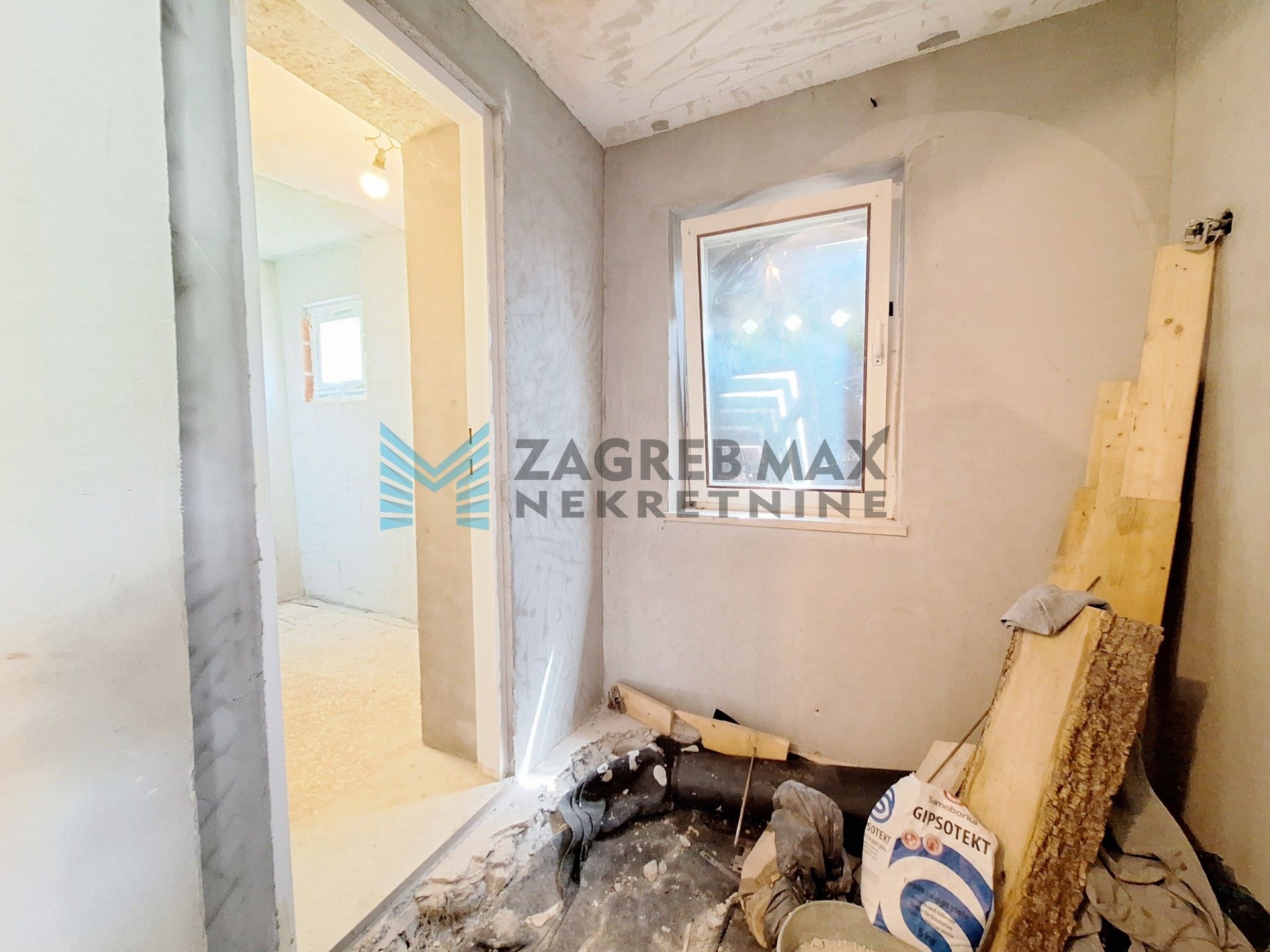 Zagreb - DUBRAVA SAMOBORSKA - kuća s potencijalom i otvorenim pogledom na gorje