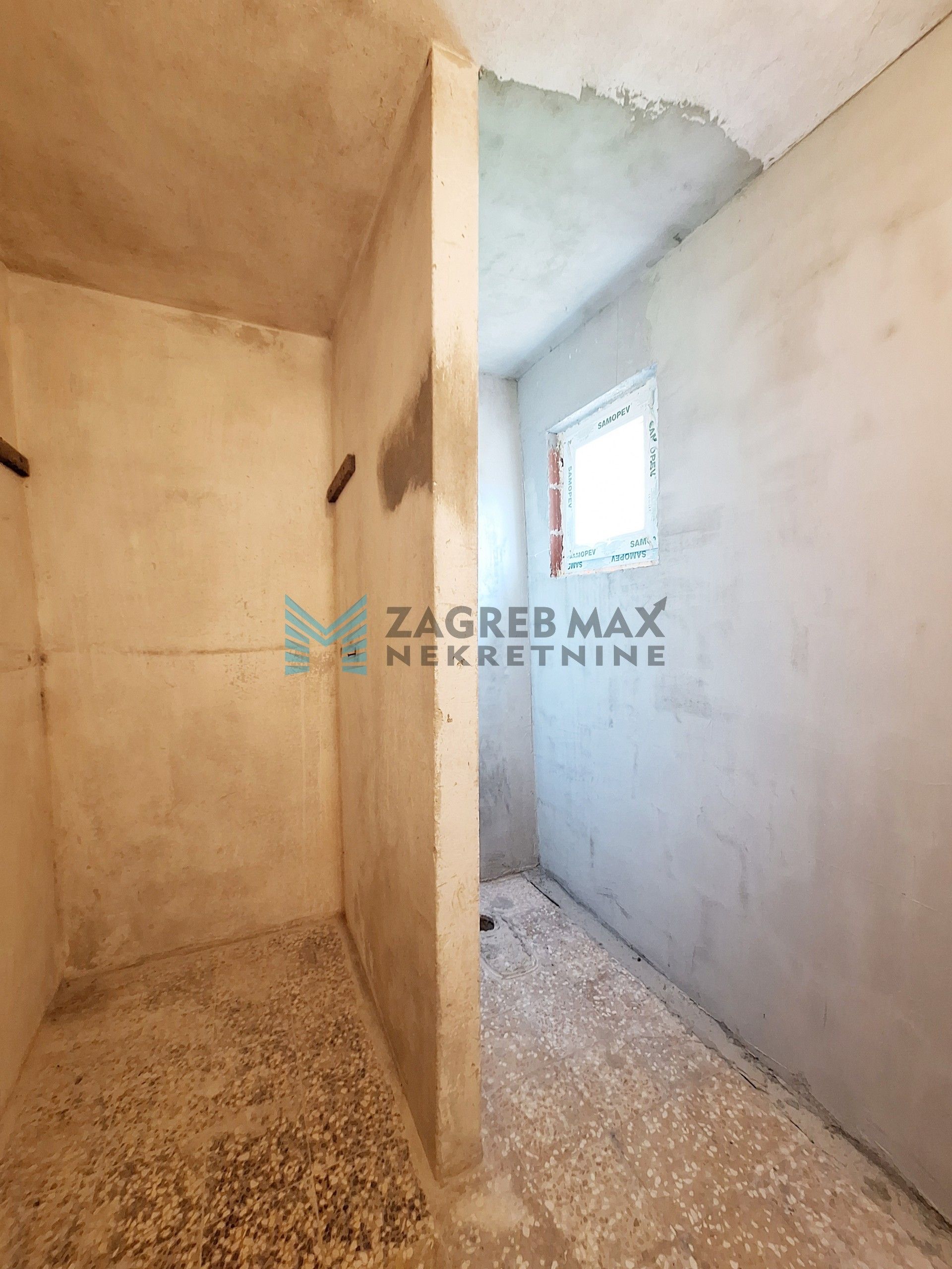 Zagreb - DUBRAVA SAMOBORSKA - kuća s potencijalom i otvorenim pogledom na gorje