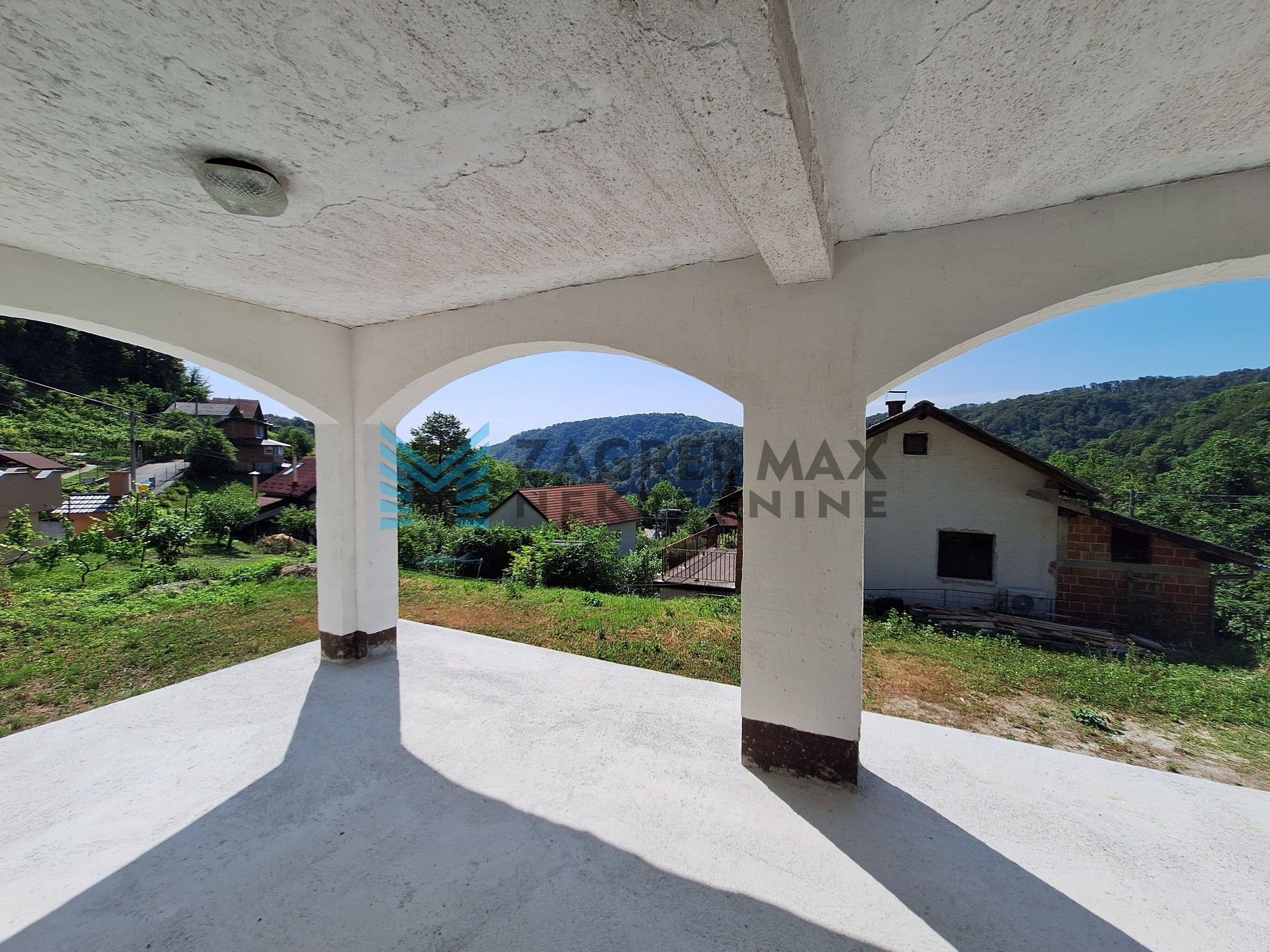 Zagreb - DUBRAVA SAMOBORSKA - kuća s potencijalom i otvorenim pogledom na gorje