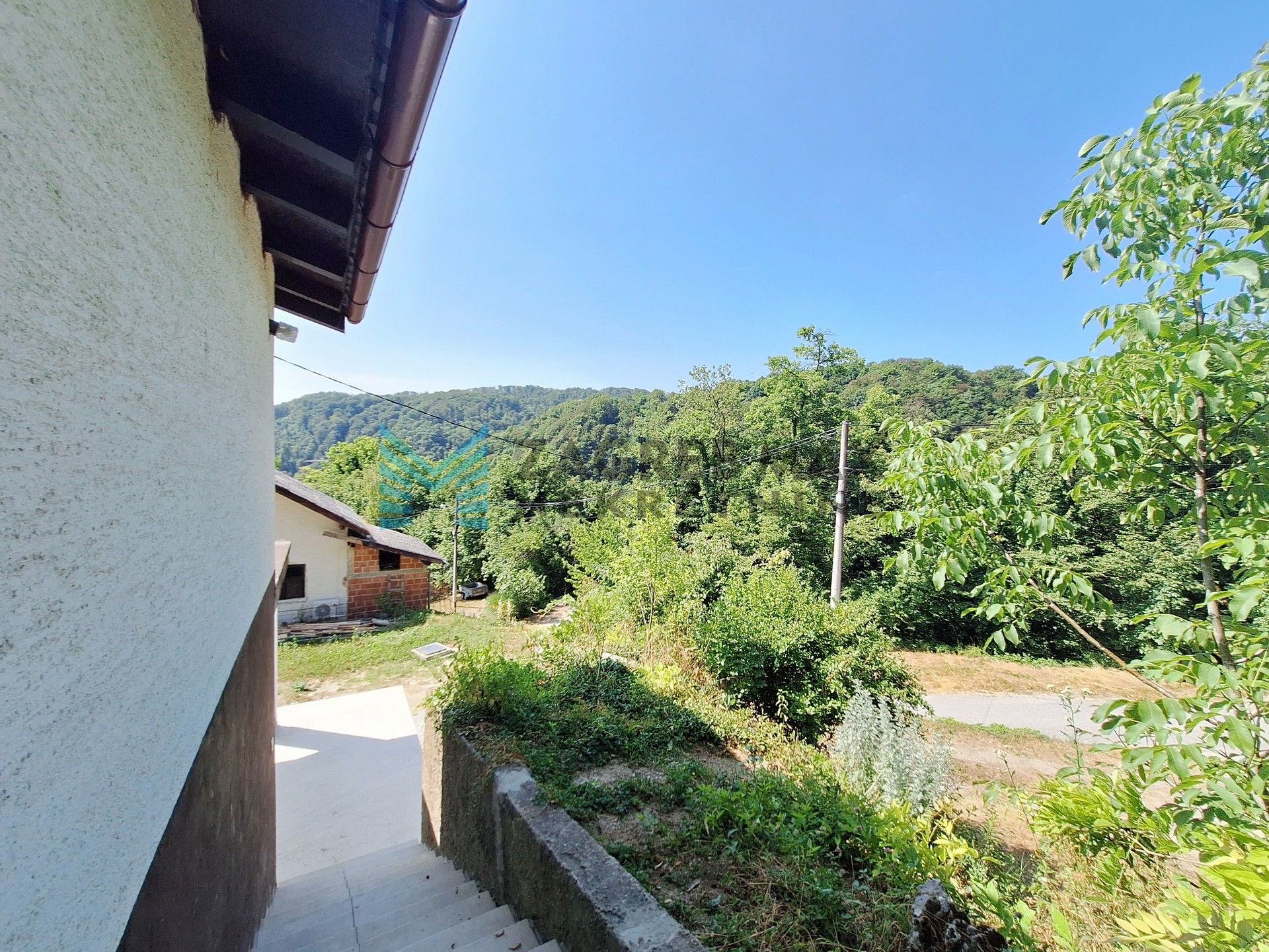 Zagreb - DUBRAVA SAMOBORSKA - kuća s potencijalom i otvorenim pogledom na gorje