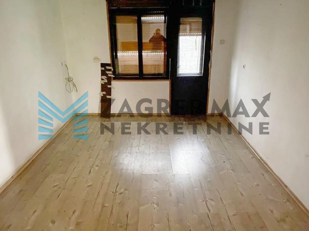 Zagreb - OGULIN - Donje Dubrave - kuća s okućnicom 3248 m2