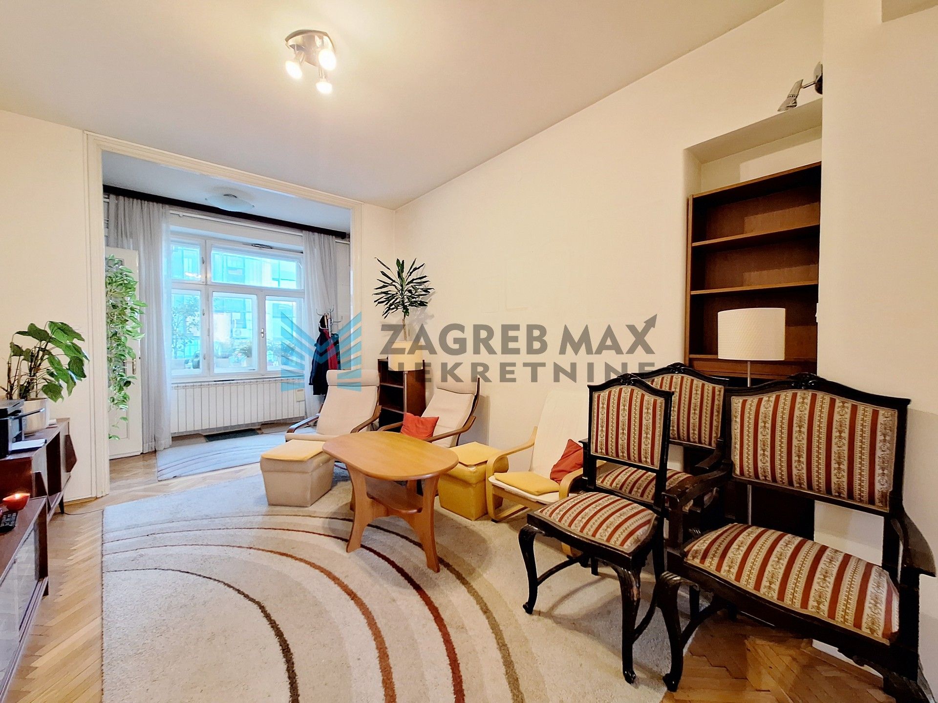 Zagreb - DONJI GRAD - Vlaška - 3-sobni, prostran, lift, balkon