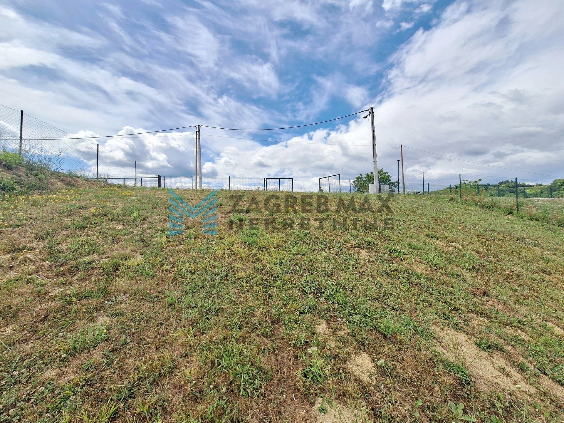 Zagreb - SVETA NEDJELJA - Jagnjić Dol - Krijačica - 2839 m2 - mogućnost gradnje