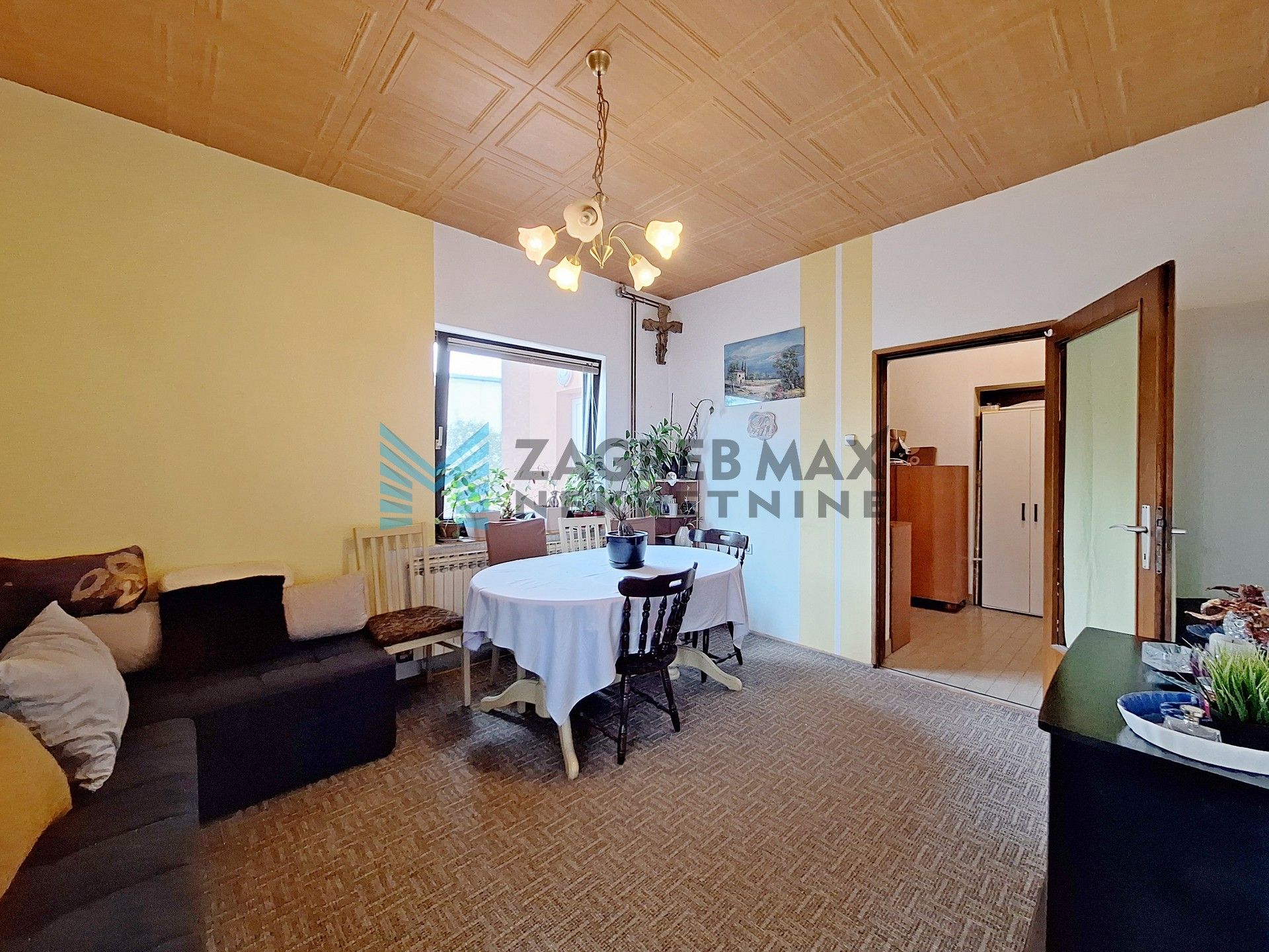 Zagreb - DOMASLOVEC - Krmica - kuća 246 m2, 2761 m2 zemljišta - INVESTICIJA