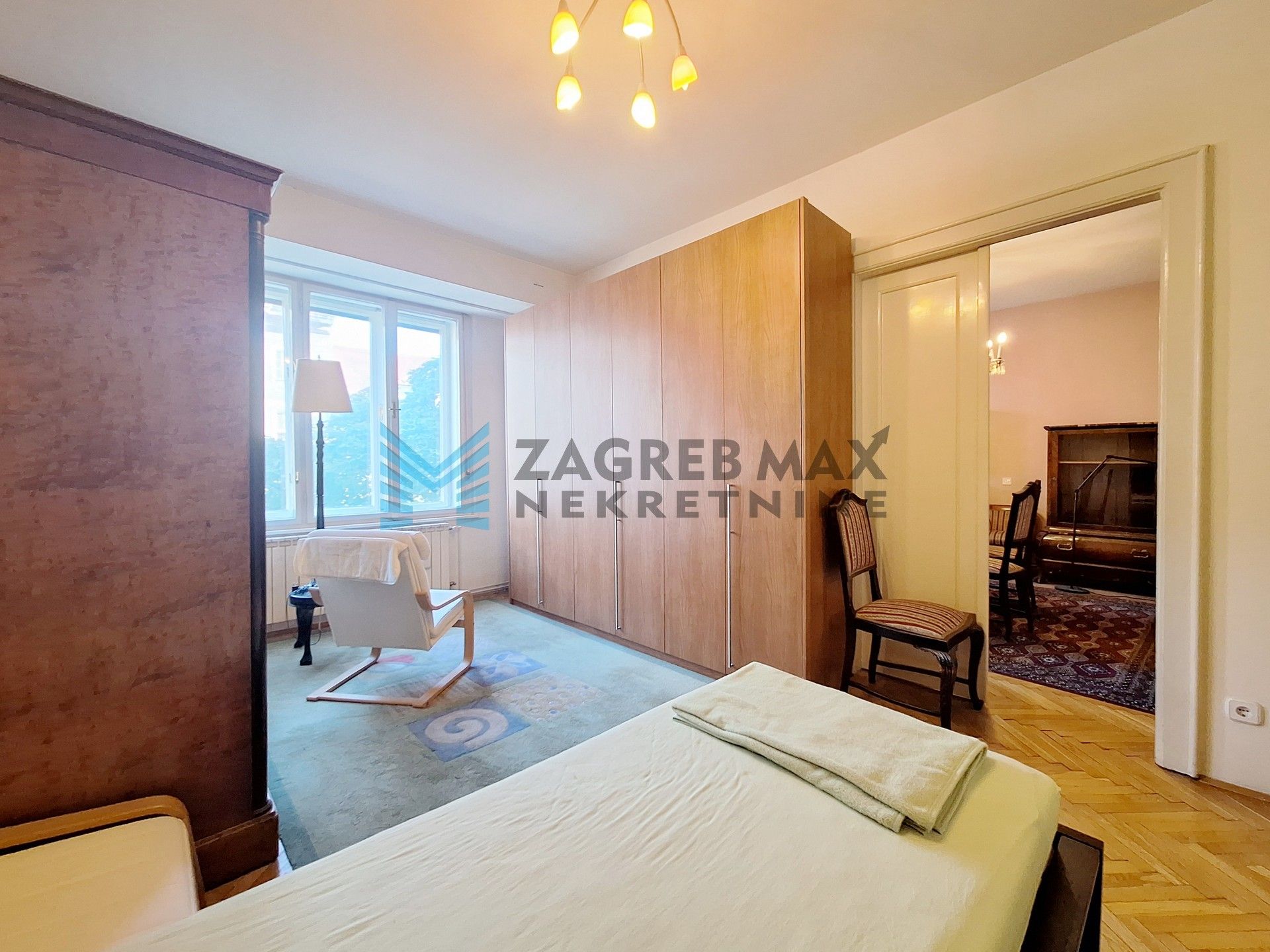 Zagreb - DONJI GRAD - Vlaška - 3-sobni, prostran, lift, balkon