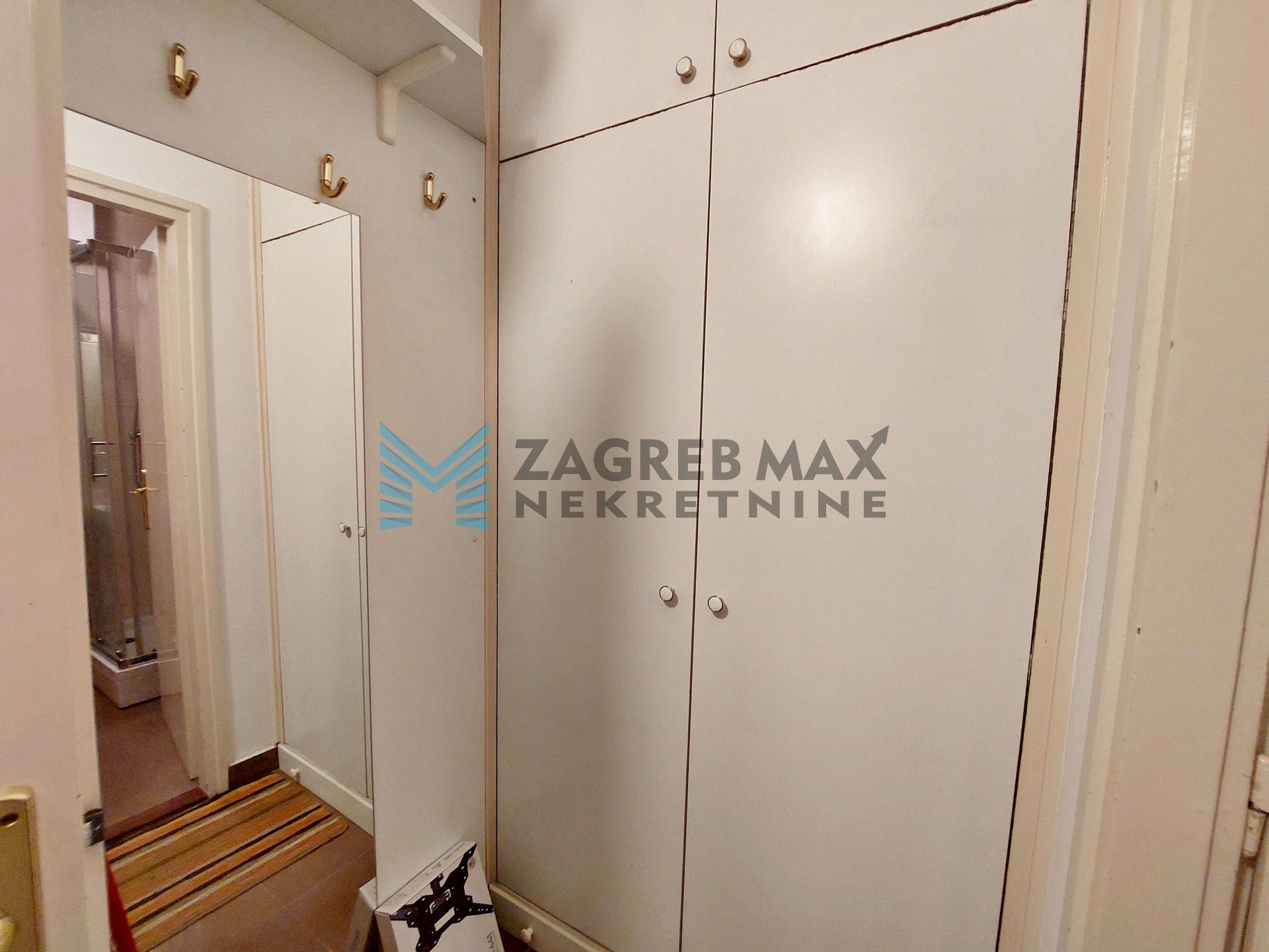 Zagreb - KNEŽIJA - P.V.Njegovana - 2-sobni, opremljen, svijetao, mirno, lođa