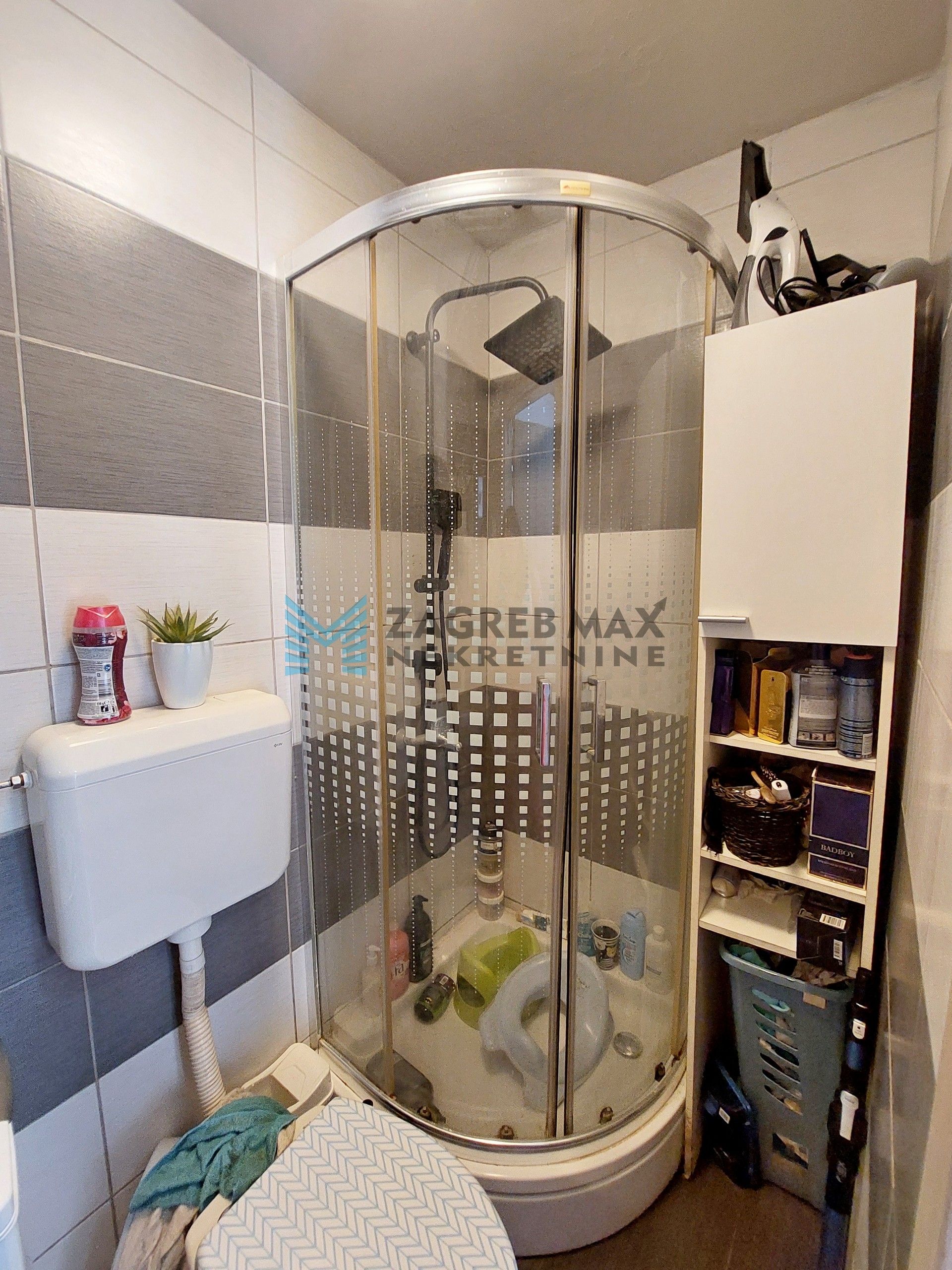 Zagreb - TREŠNJEVKA - Hreljinska - 2-sobni, uređen, održavan, dvorište