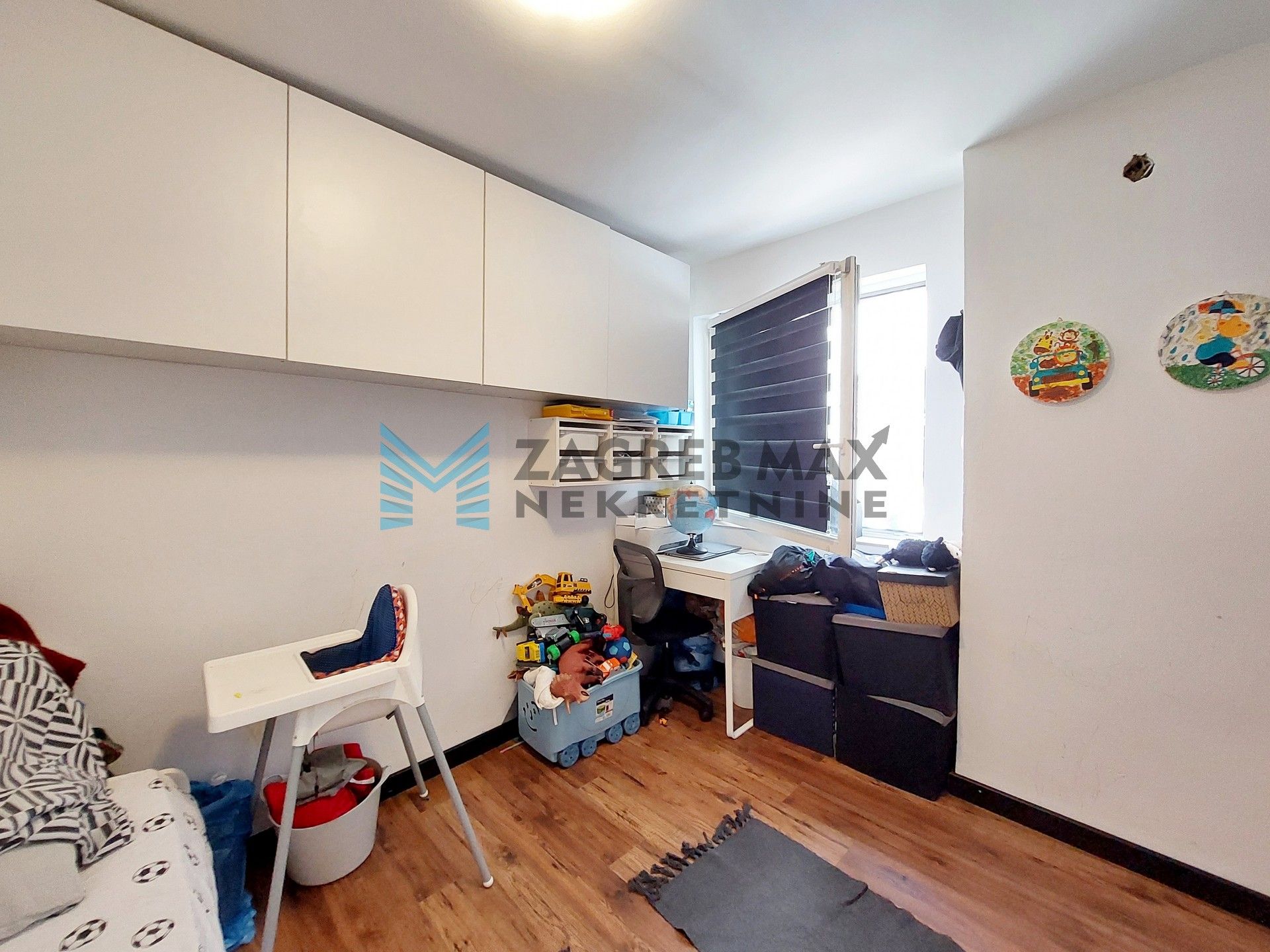 Zagreb - TREŠNJEVKA - Hreljinska - 2-sobni, uređen, održavan, dvorište