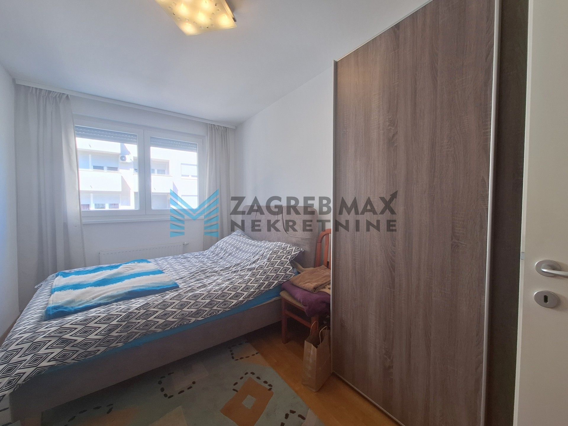 Zagreb - ŠPANSKO - M.Radić - 3-sobni, prostran, svijetao, spremište