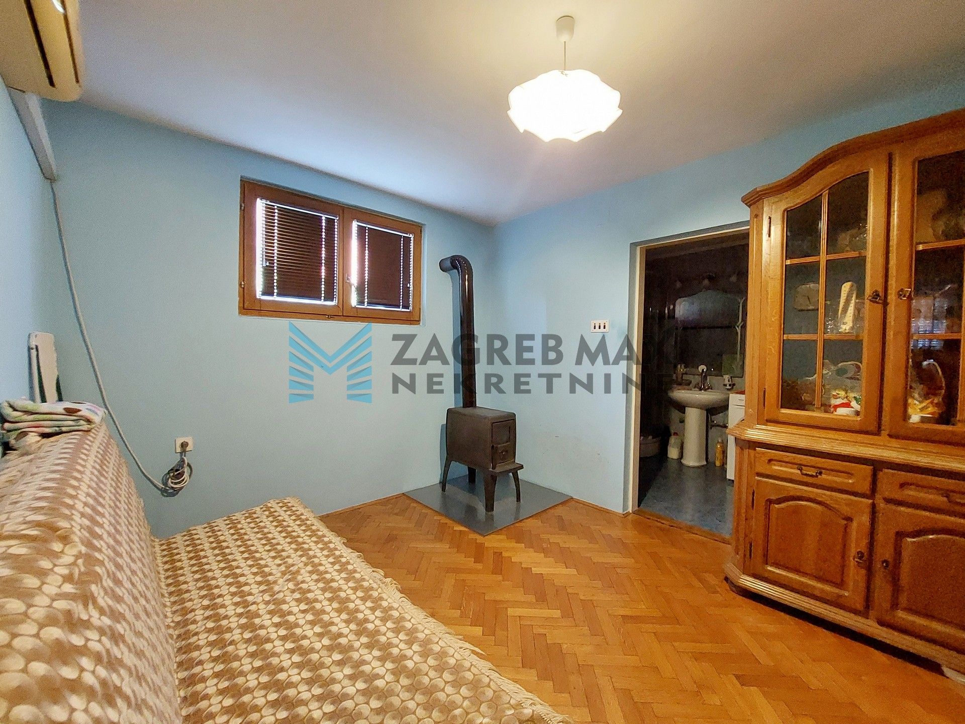 Zagreb - SAVICA ŠANCI - Galdovska - građevinsko zemljište 6788 m2 i kuća 384 m2