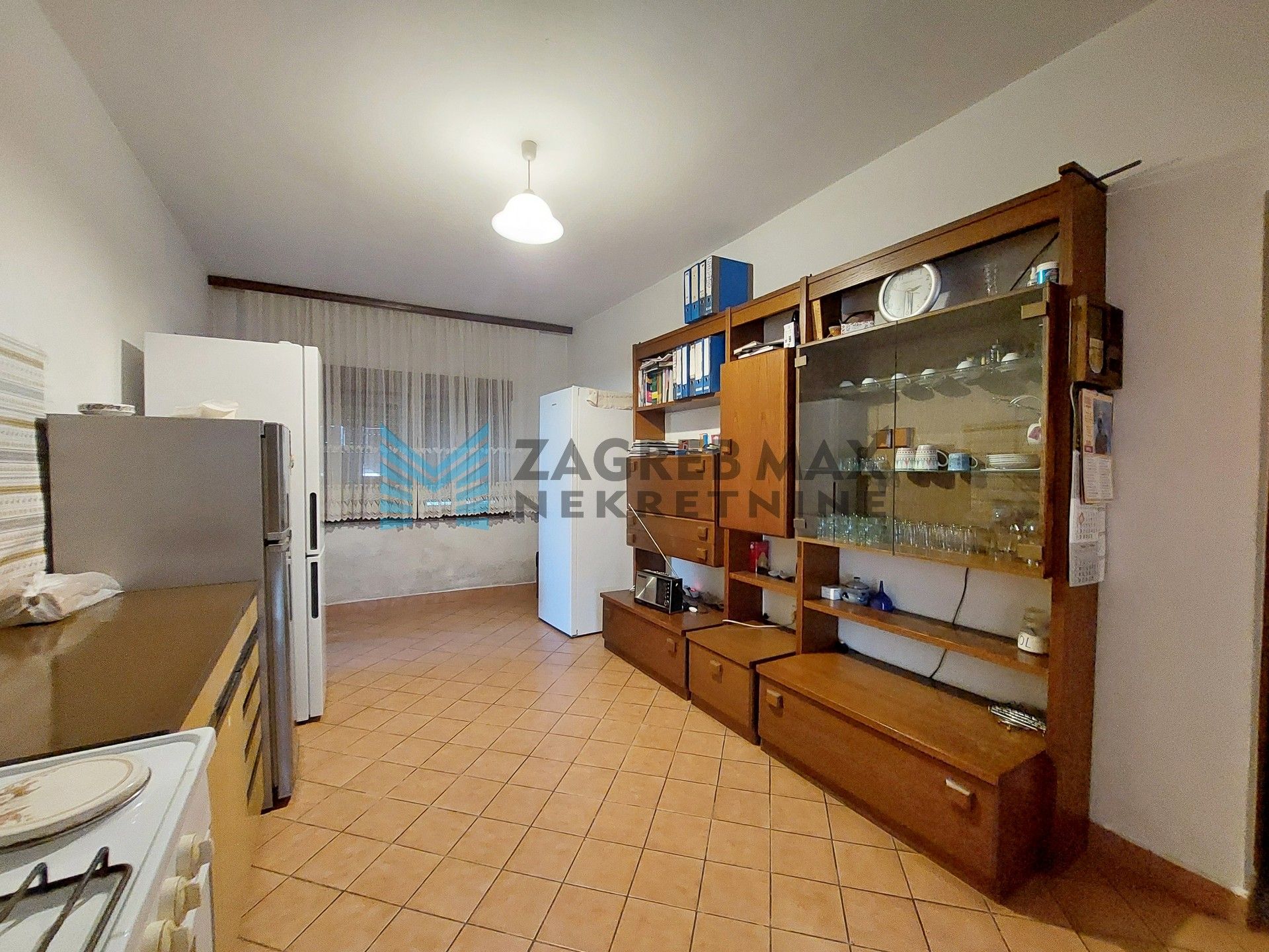 Zagreb - SAVICA ŠANCI - Galdovska - građevinsko zemljište 6788 m2 i kuća 384 m2