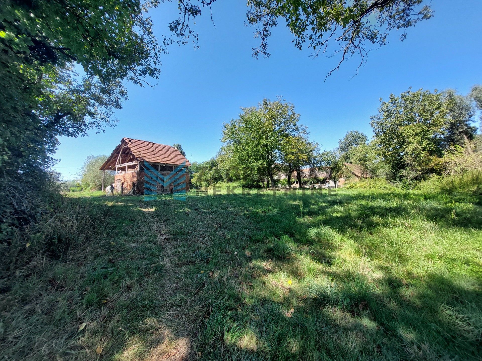 Zagreb - IVANIĆ - Opatinec - građevinsko zemljište 5807 m2