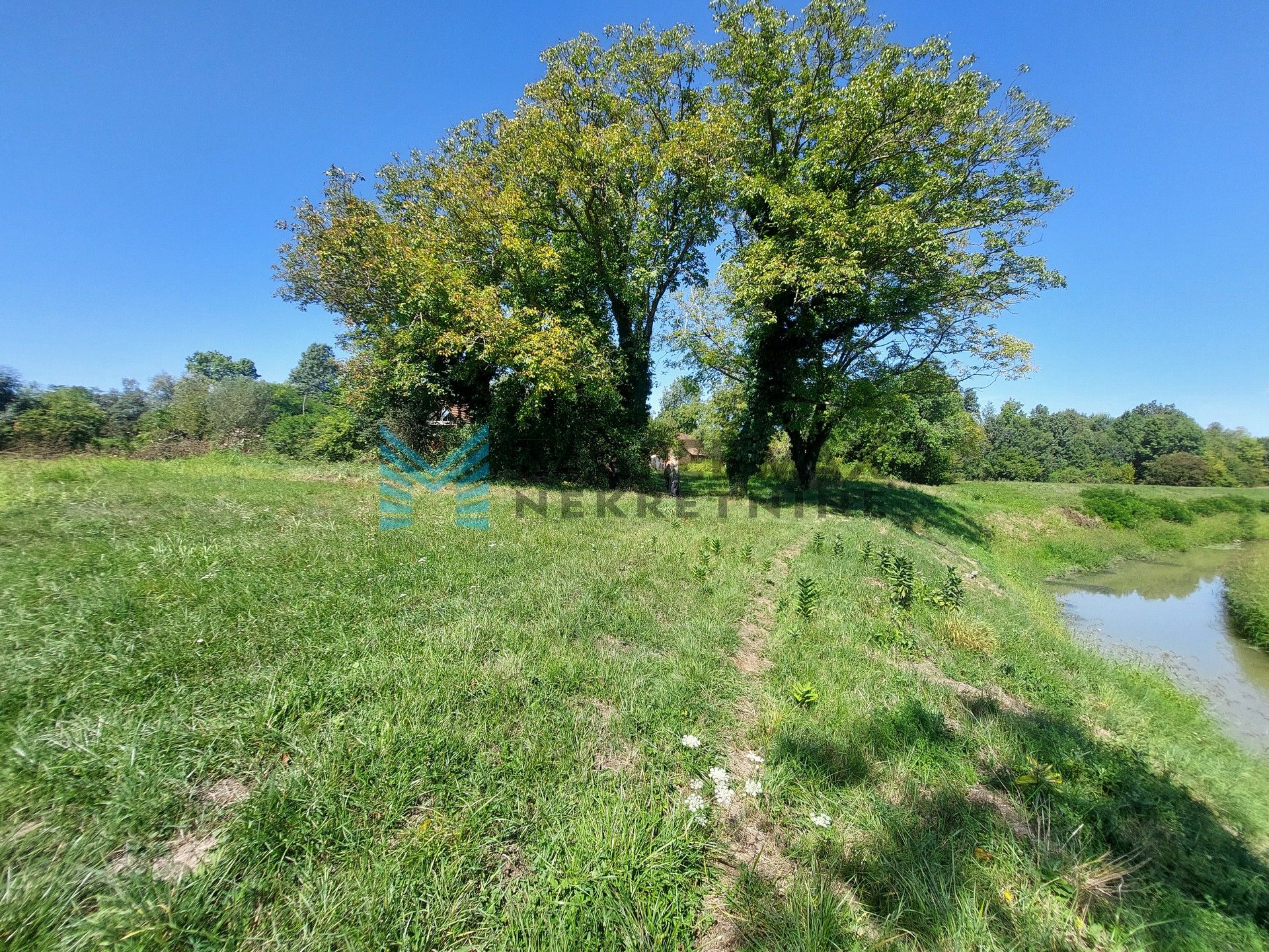 Zagreb - IVANIĆ - Opatinec - građevinsko zemljište 5807 m2