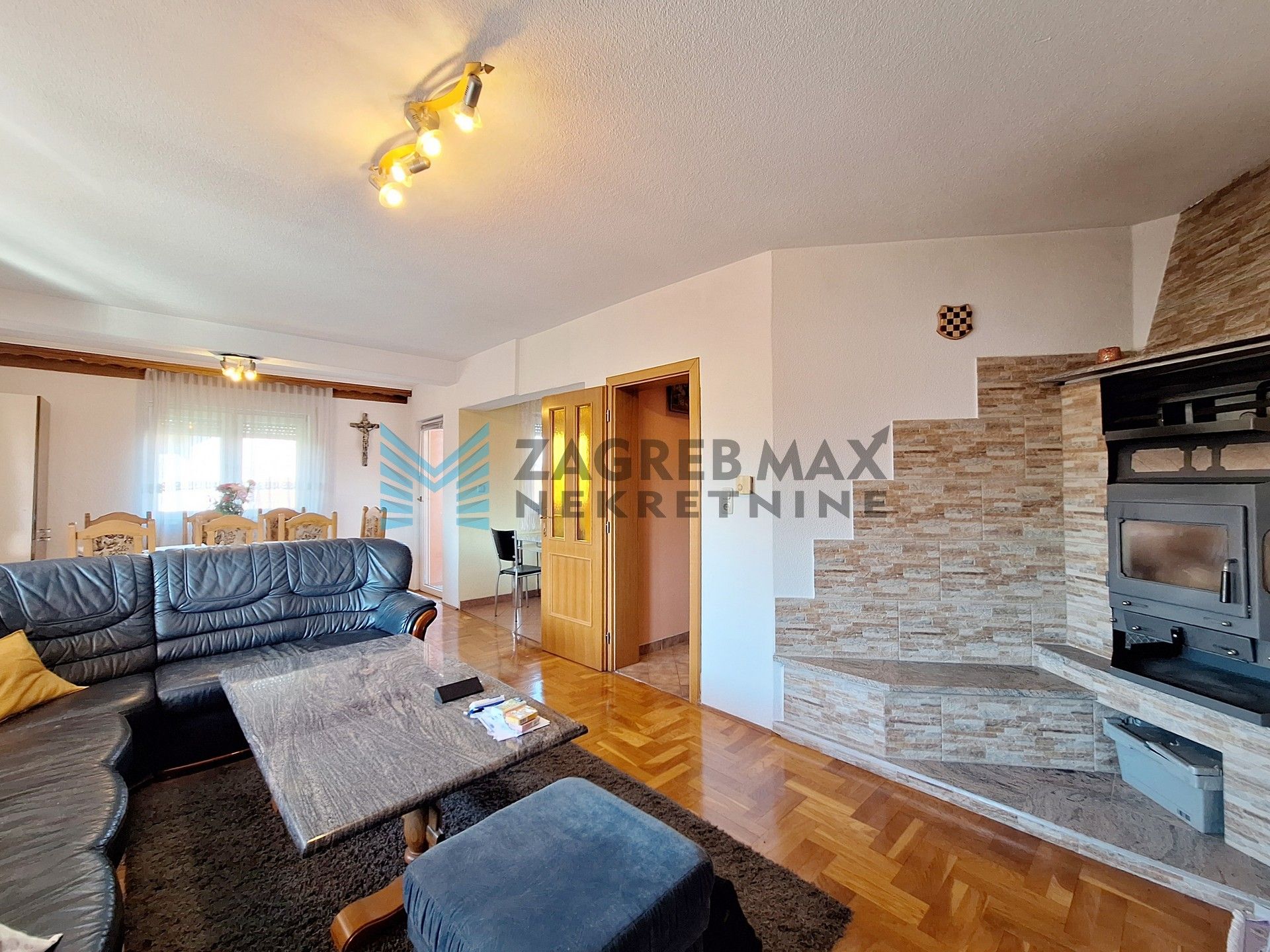 Zagreb - ŽITNJAK - Radnička - kuća s četiri odvojene stambene jedinice