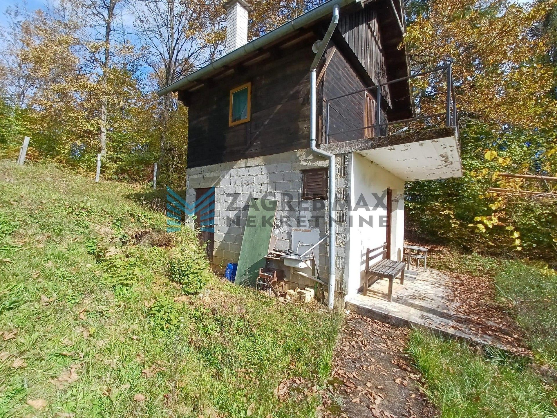 Zagreb - TOMAŠNICA - kuća za odmor uz rijeku Dobru - prilika za investiciju